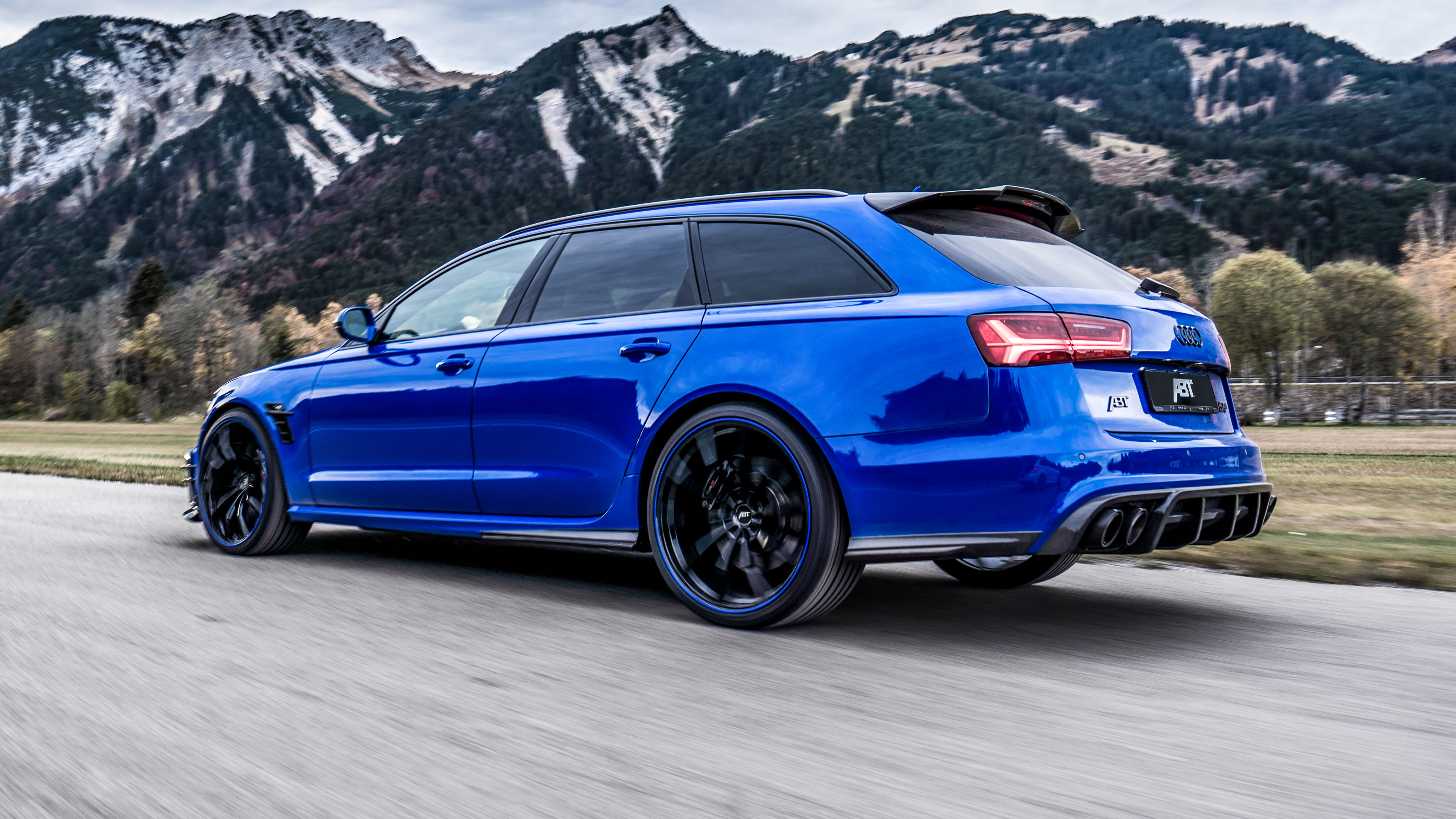 abt_rs6_nogaro_front_dynamic_02.jpg