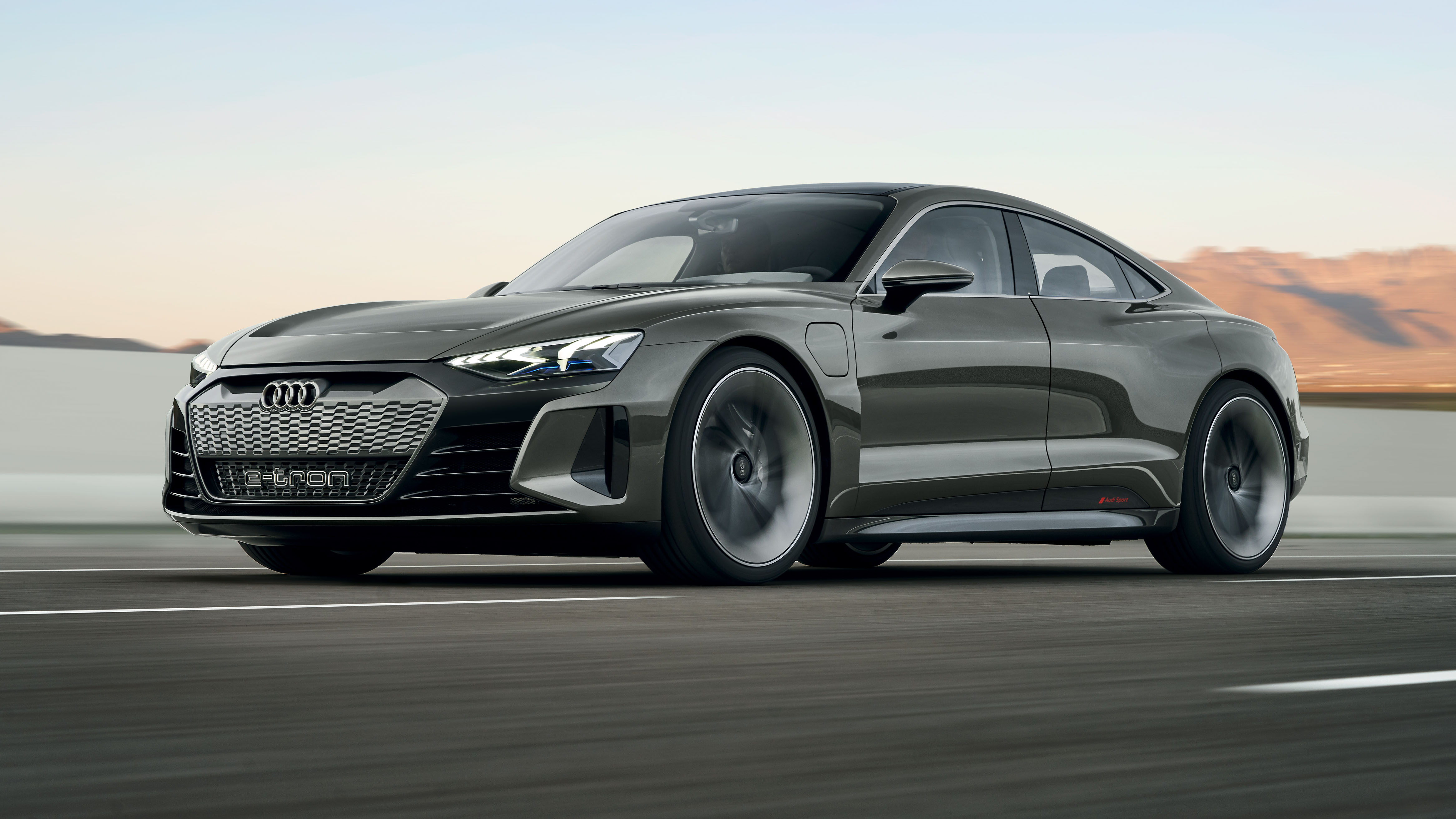 audi_e-tron_gt_2.jpg