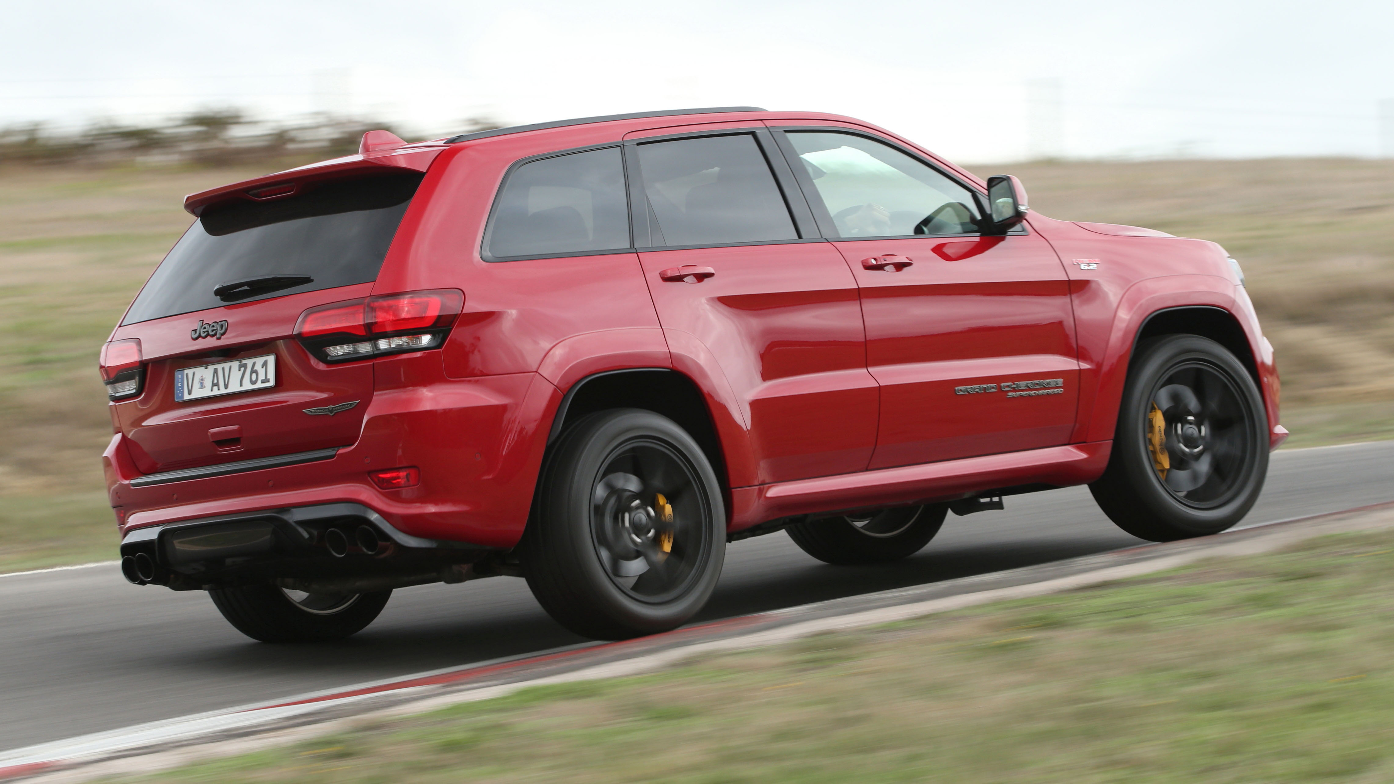 jeep_trackhawk_65.jpg