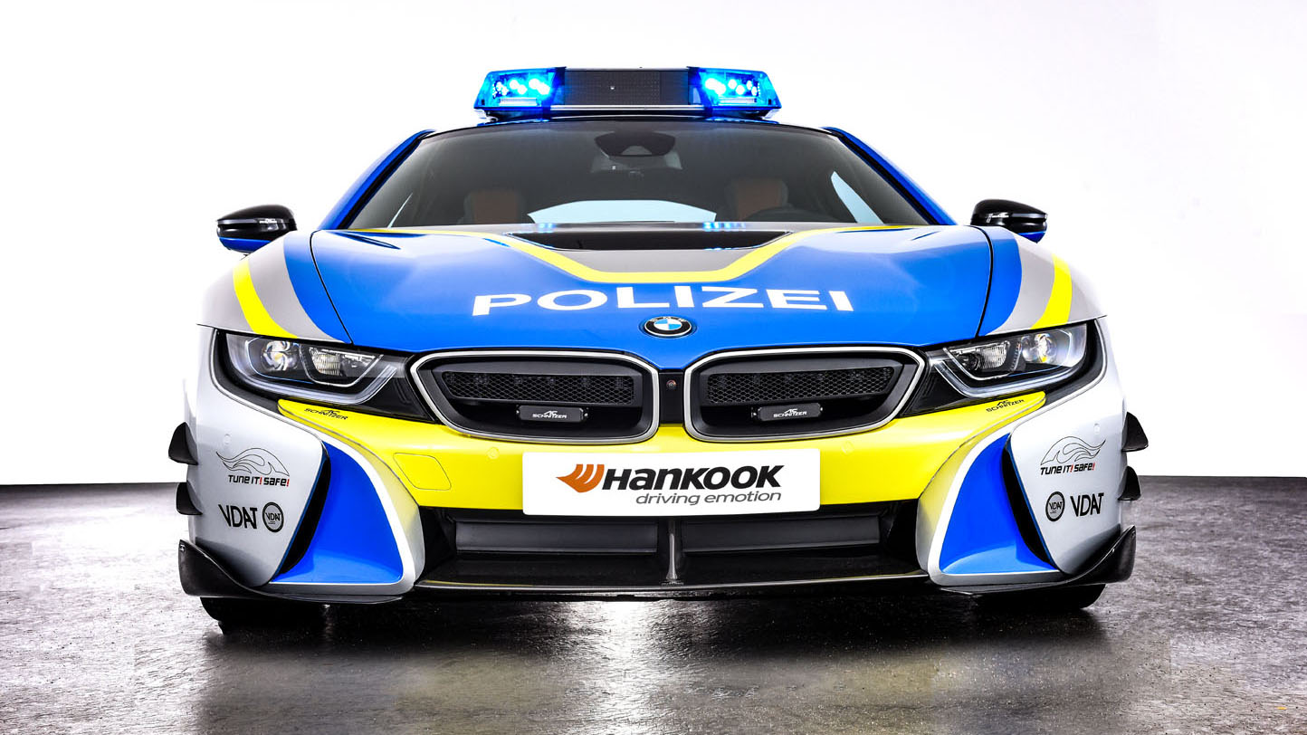 police-i8-tune-it-safe-by-ac-schnitzer_46089101661_o.jpg