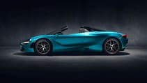 mclaren_720s_spider_dec_2018_studio_image_03.jpg