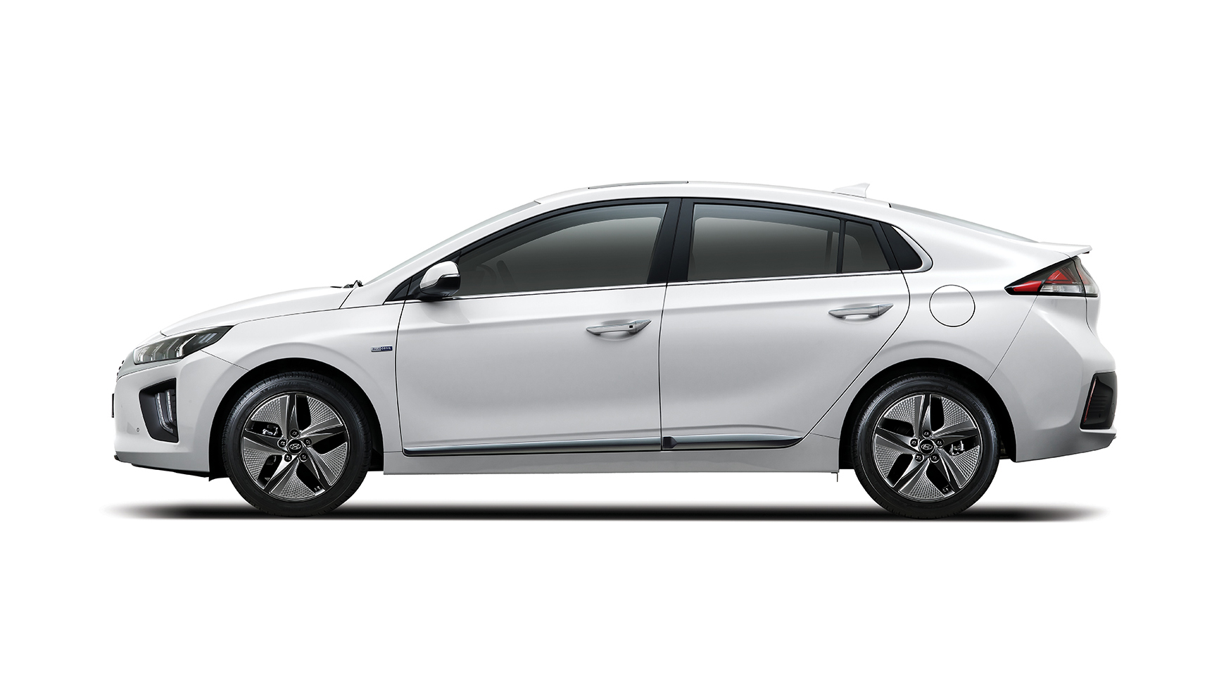 hyundai-new-ioniq-03.jpg