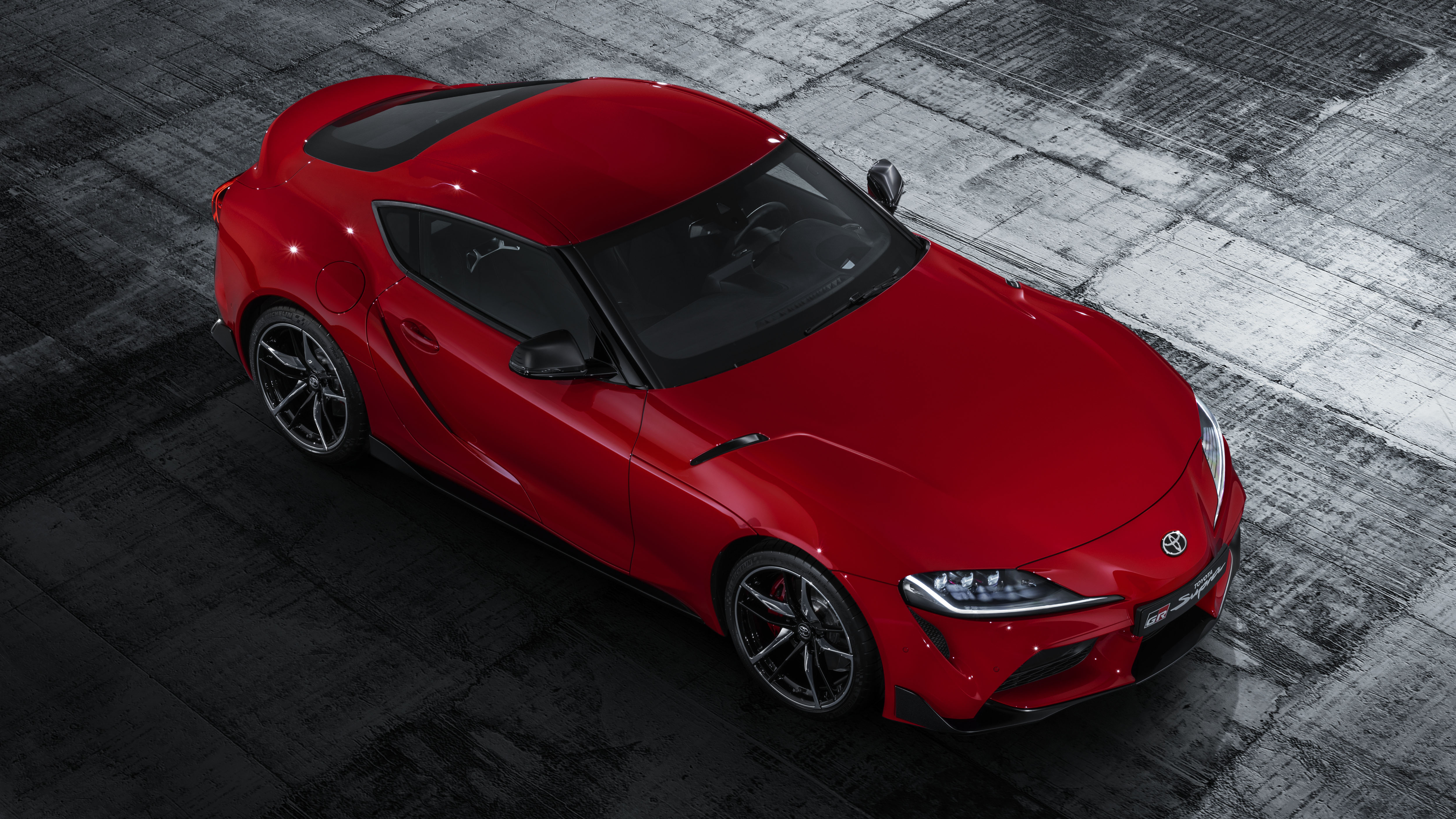 toyota_supra_red_studio_007.jpg