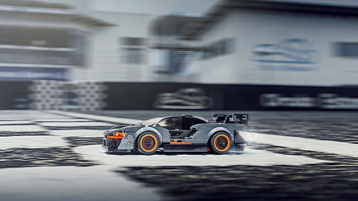 mclaren_senna_lego_dynamic.jpg