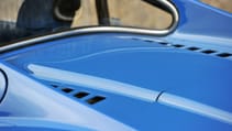 1972_ferrari_dino_246gt_coupe_detail_2_1200px.jpg