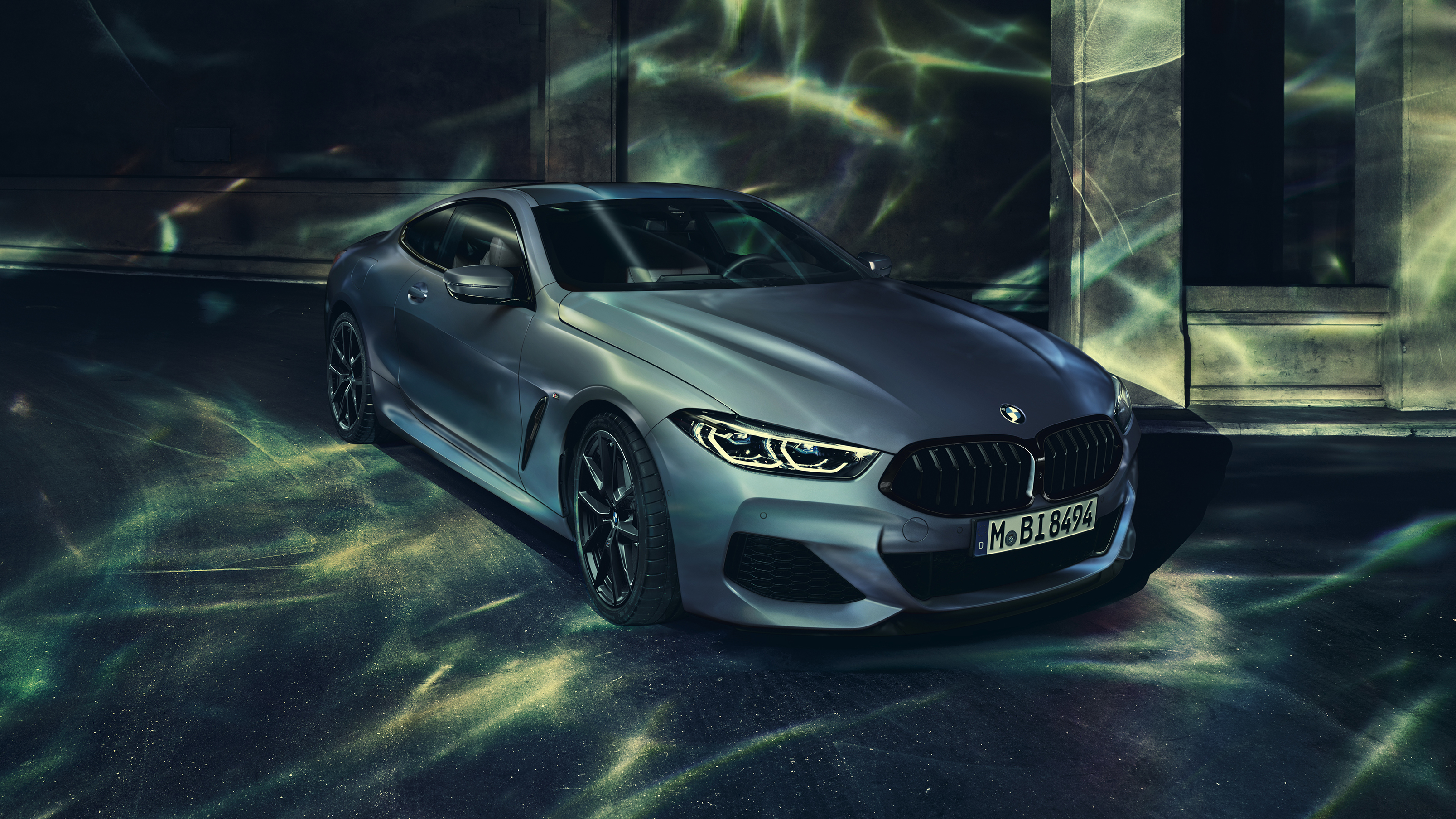 p90335194_highres_the-bmw-m850i-xdrive.jpg