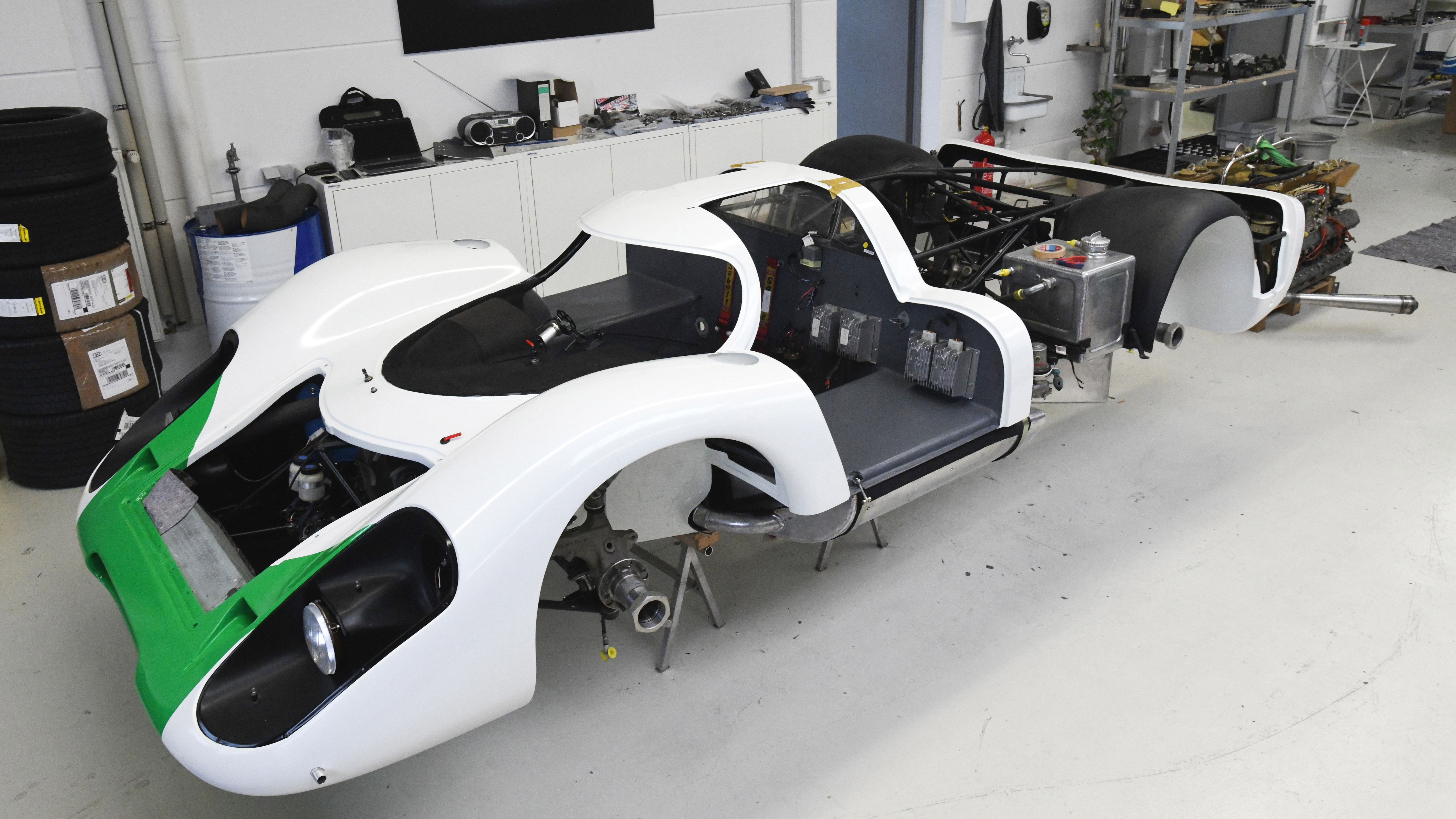 3722374_917_001_in_its_original_conditions_porsche_museum_stuttgart_2019_porsche_ag_1.jpg