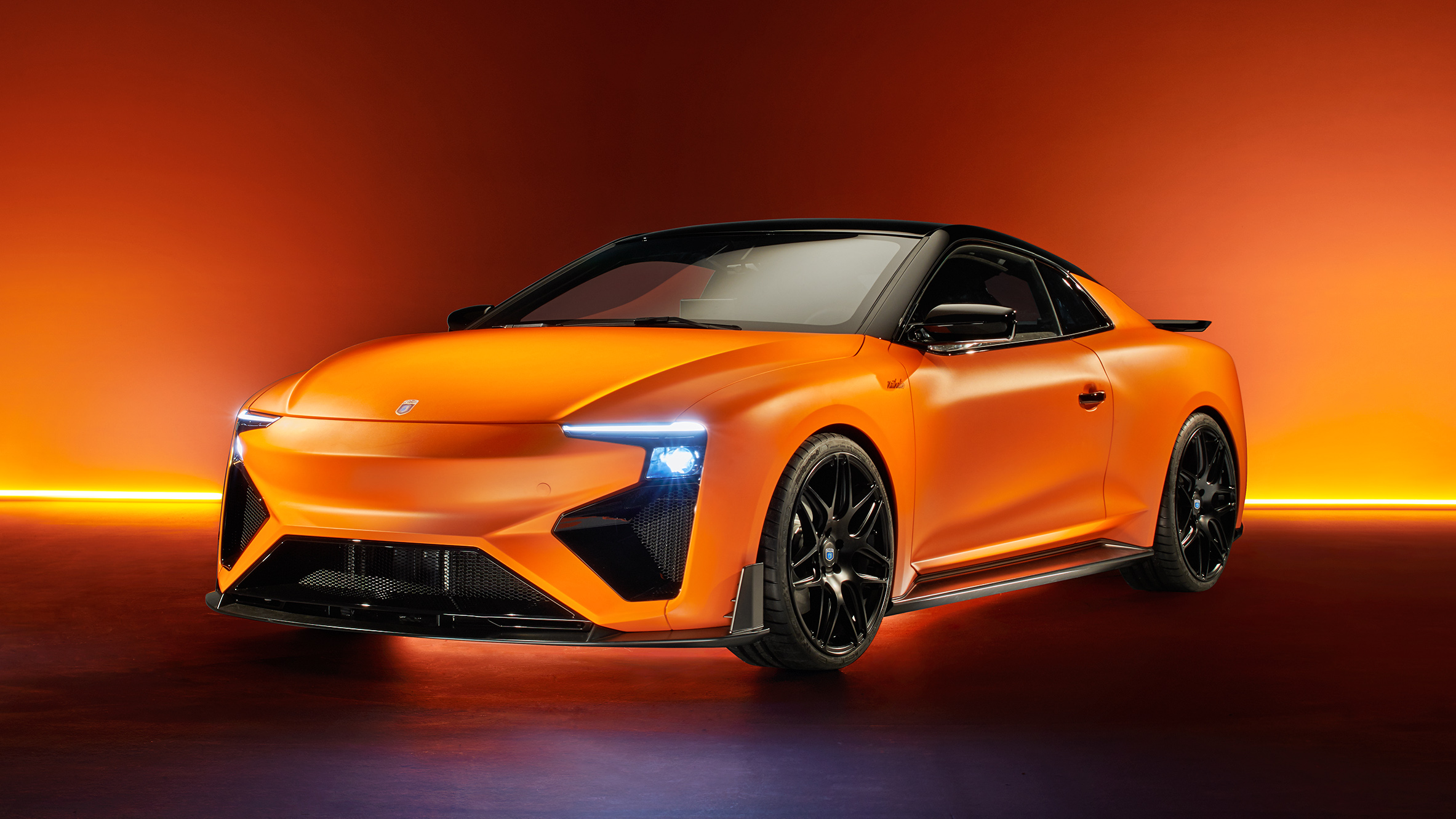 gumpert-nathalie-orange-seite-schraeg-7513_rgb.jpg