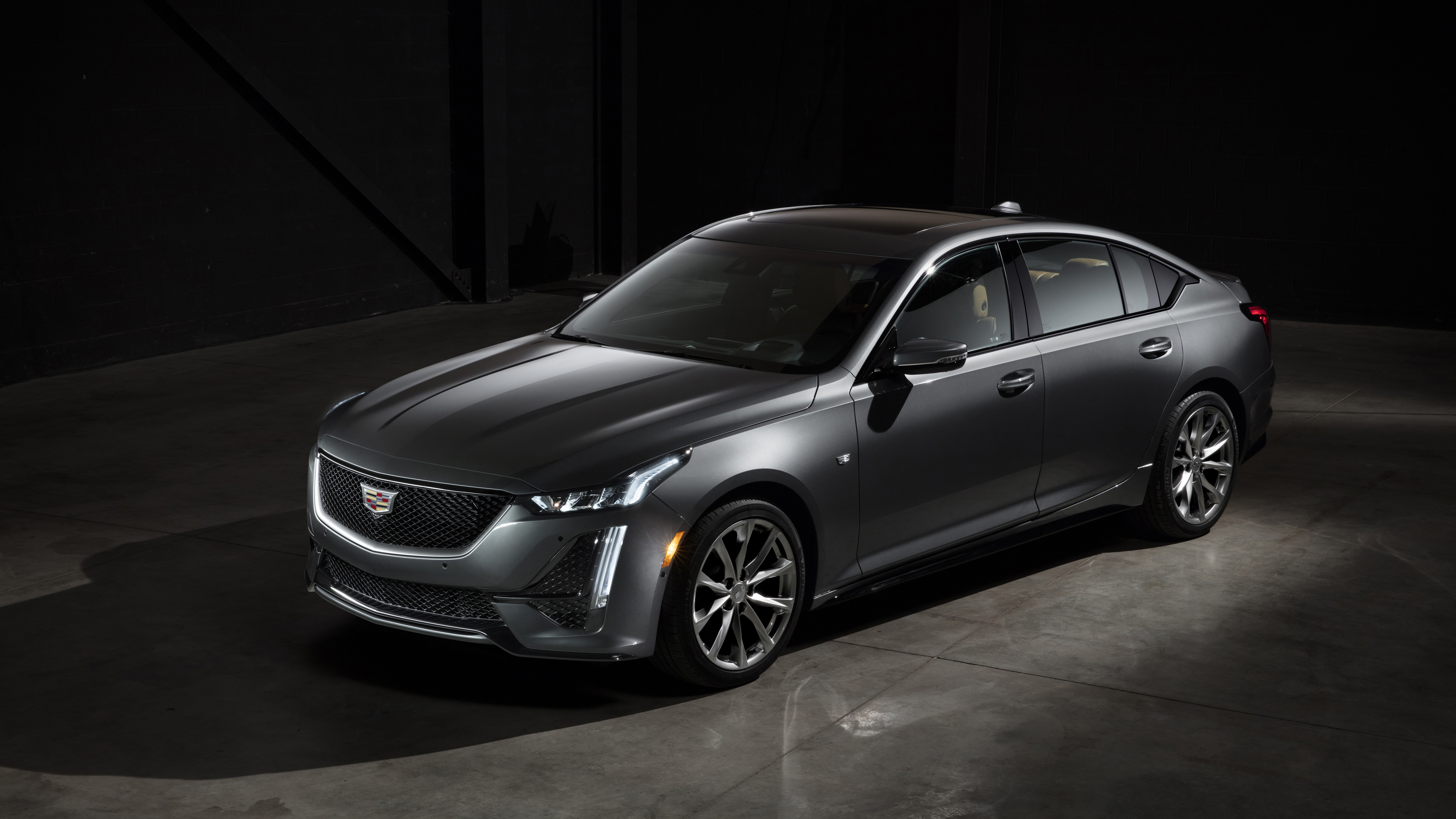 2020-cadillac-ct5-sport-001.jpg