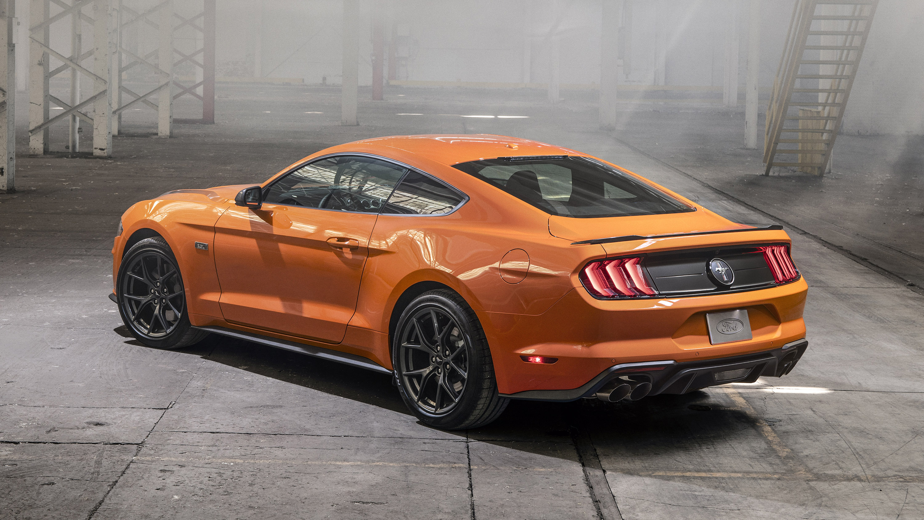 2020-mustang-ecoboost-hpp-08.jpg