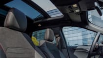 2019_ford_kuga_panoramic_roof.jpg