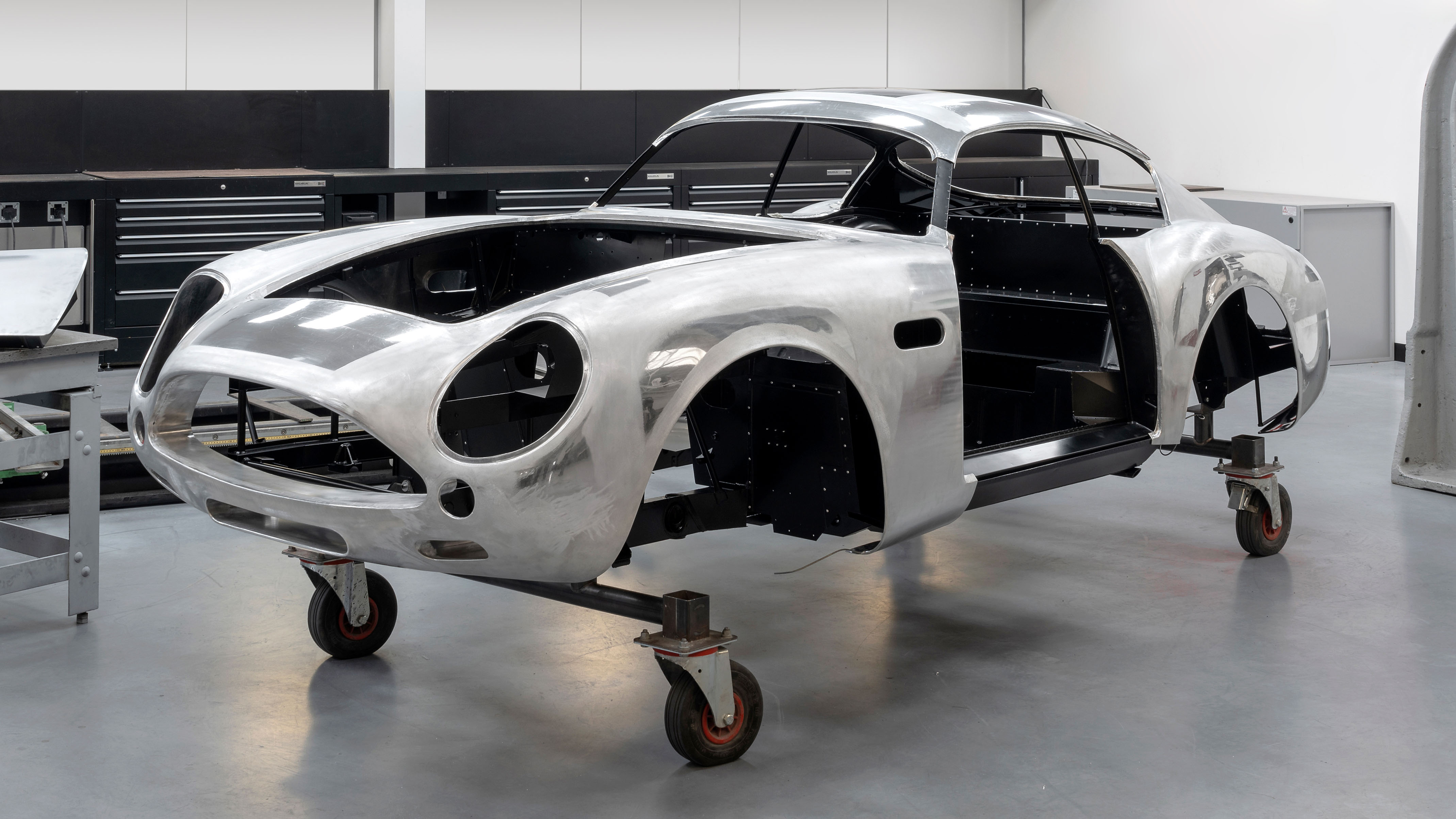 db4_gt_zagato_production_01.jpg