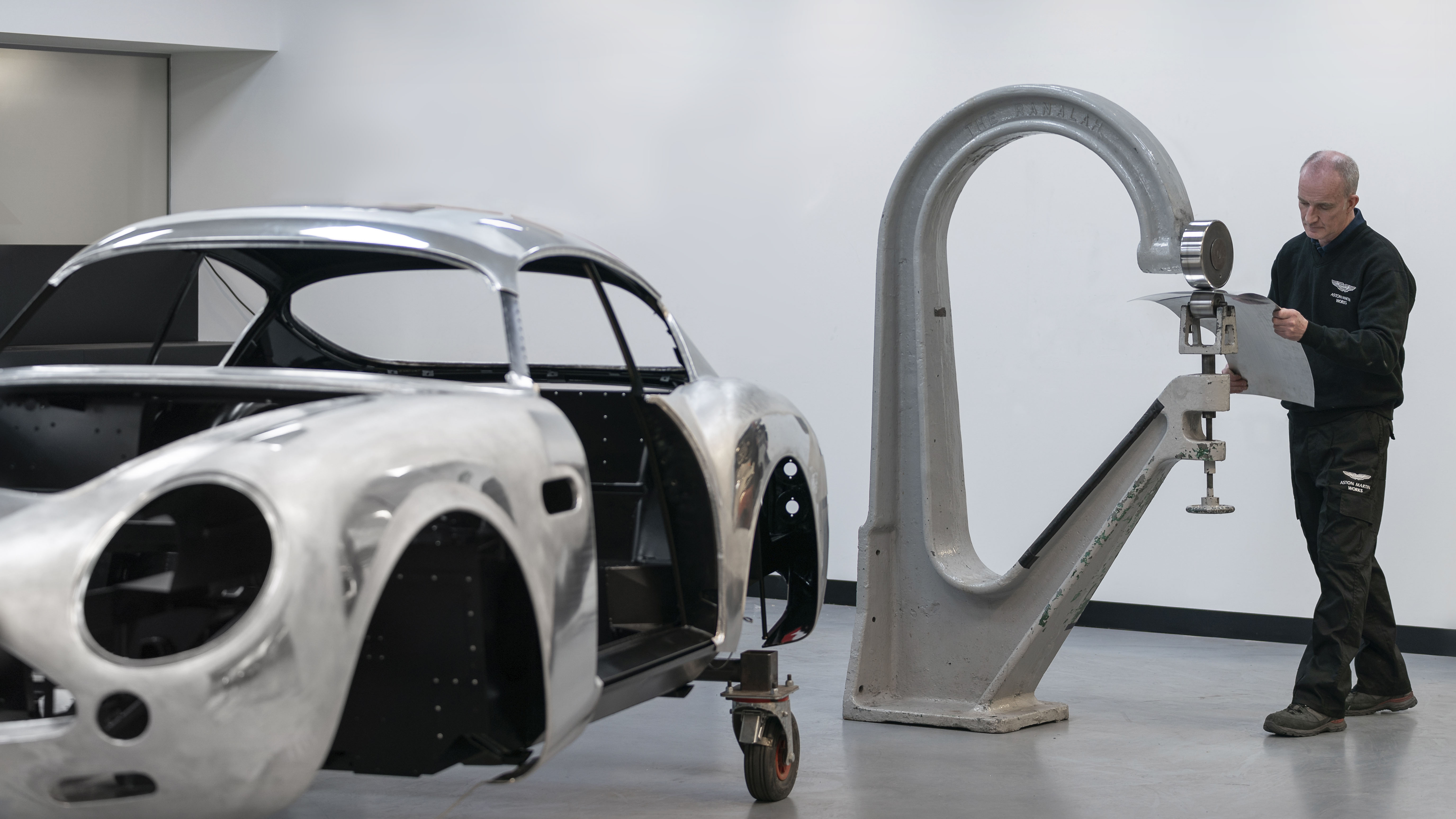 db4_gt_zagato_production_02.jpg