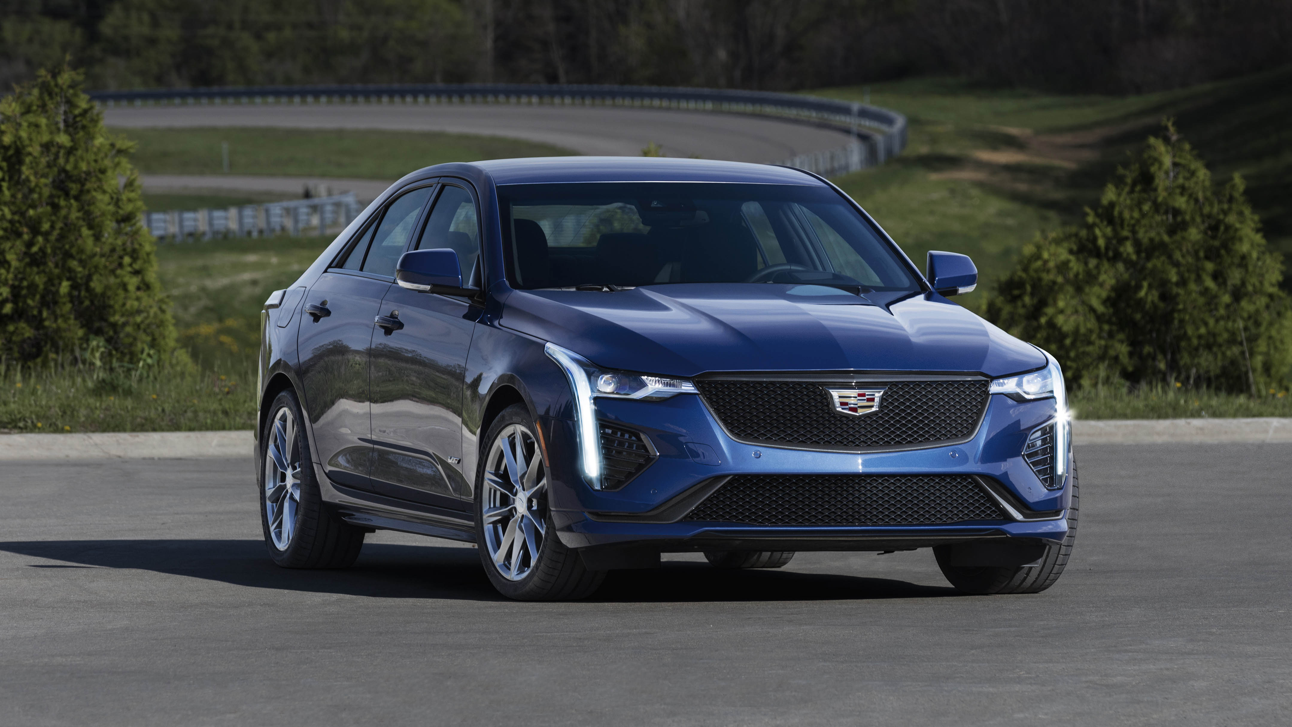 2020-cadillac-ct4-v-001.jpg