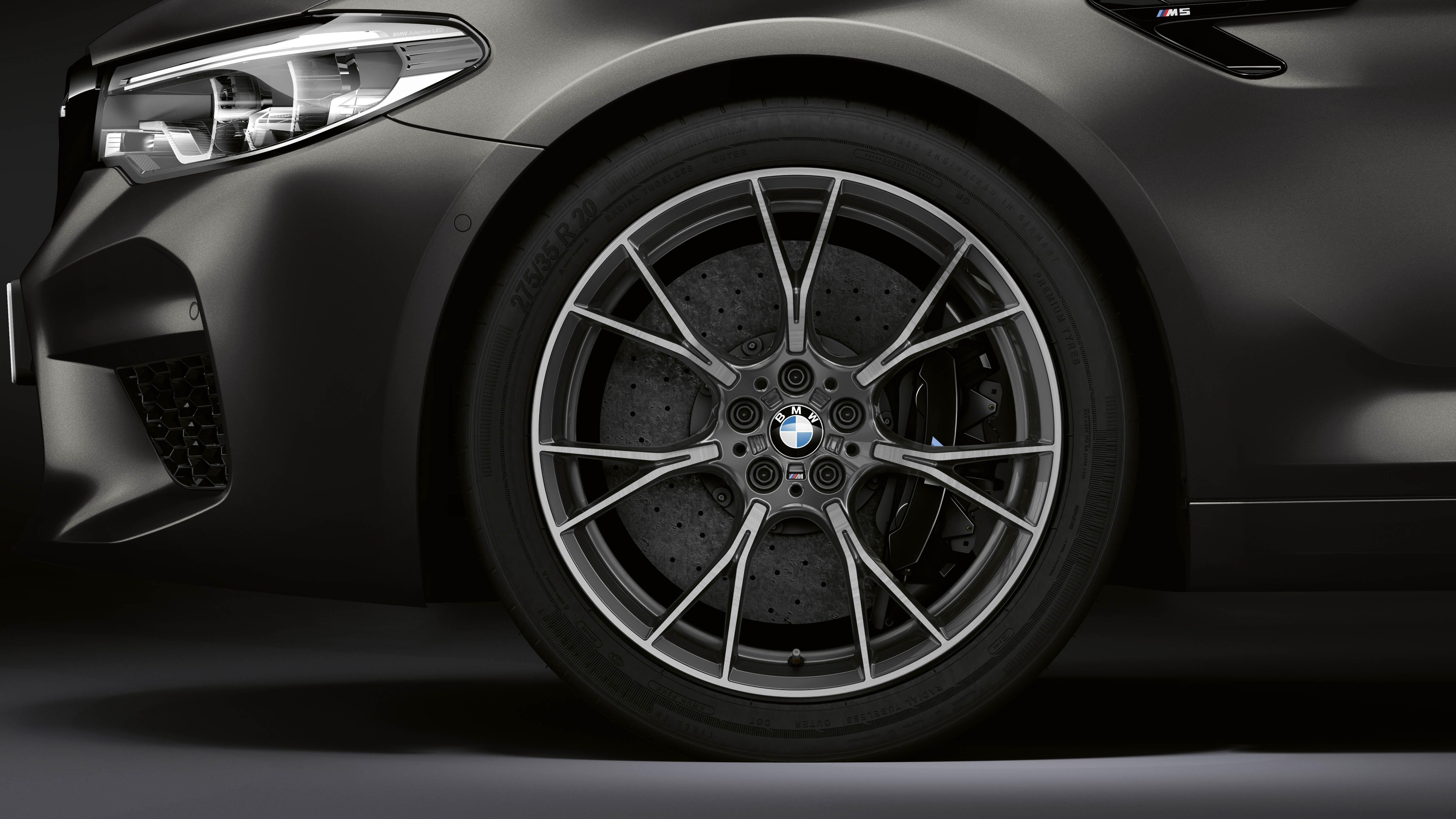 p90346581_highres_the-new-bmw-m5-editi.jpg