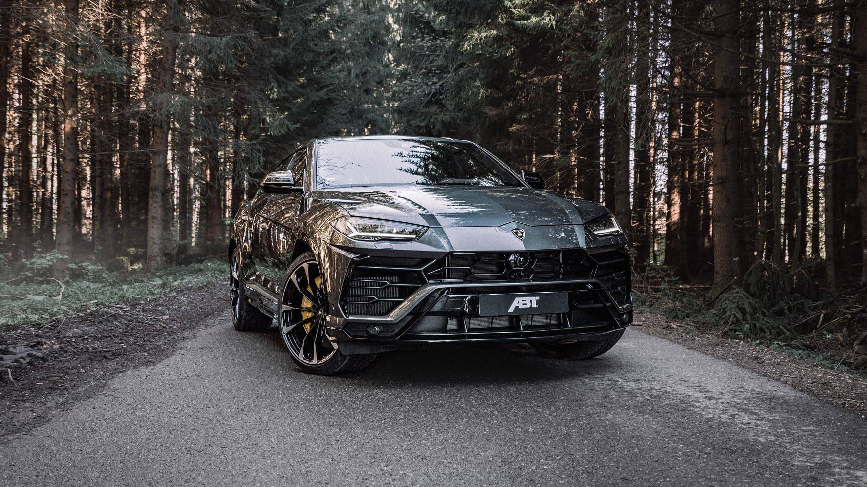 csm_lamborghini_urus_grau-2-min_22935c6563.jpg