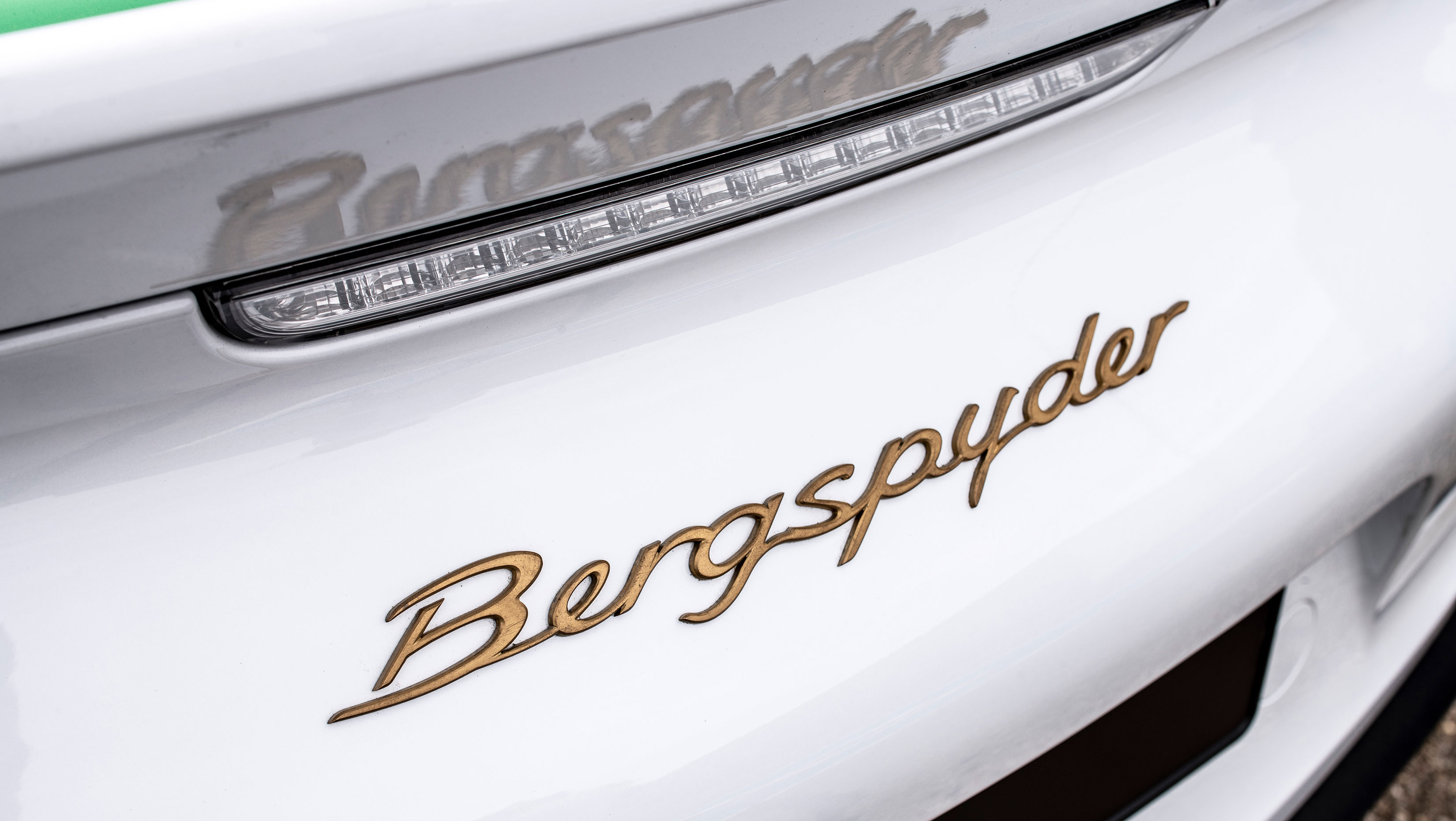 high_boxster_bergspyder_2019_porsche_ag_1.jpg
