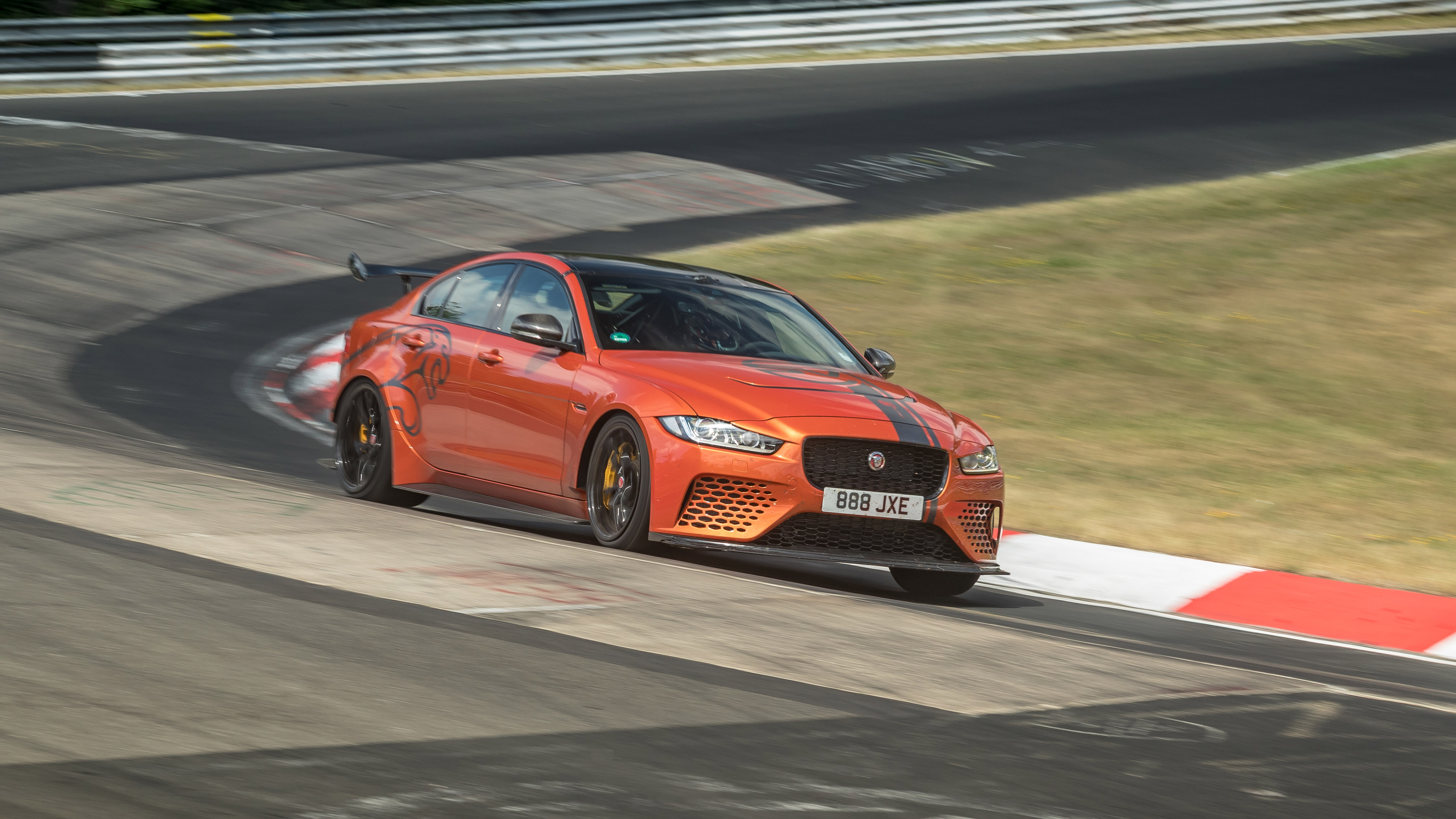 j_project8_19my_nurburgring_record_2019_240719_04.jpg