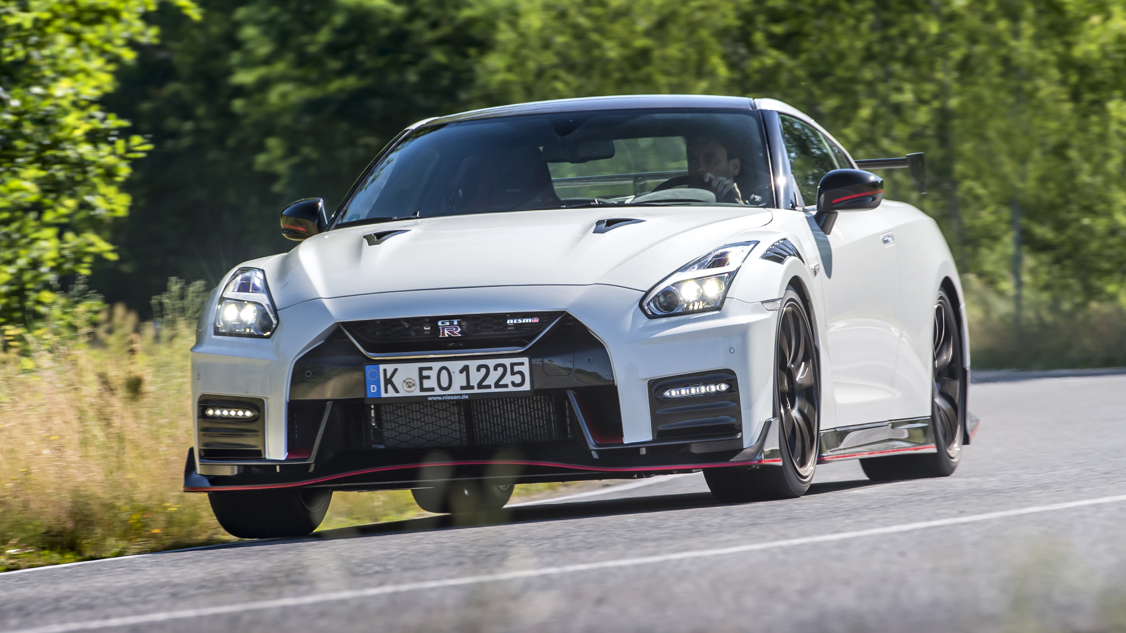 my20_gt-r_nismo_germany_28.jpg