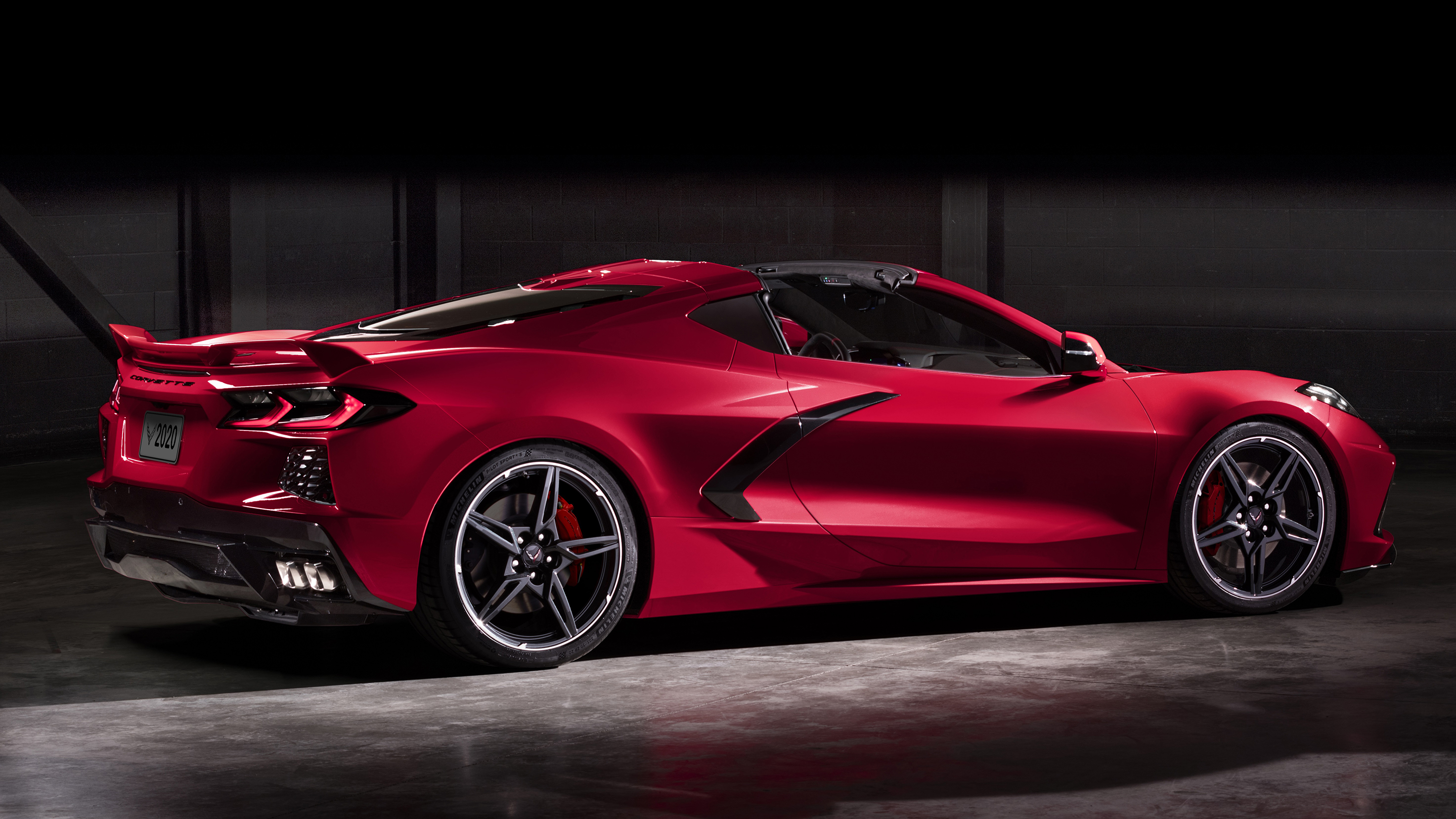 new_corvette_lt_9852_topoff_midres.jpg