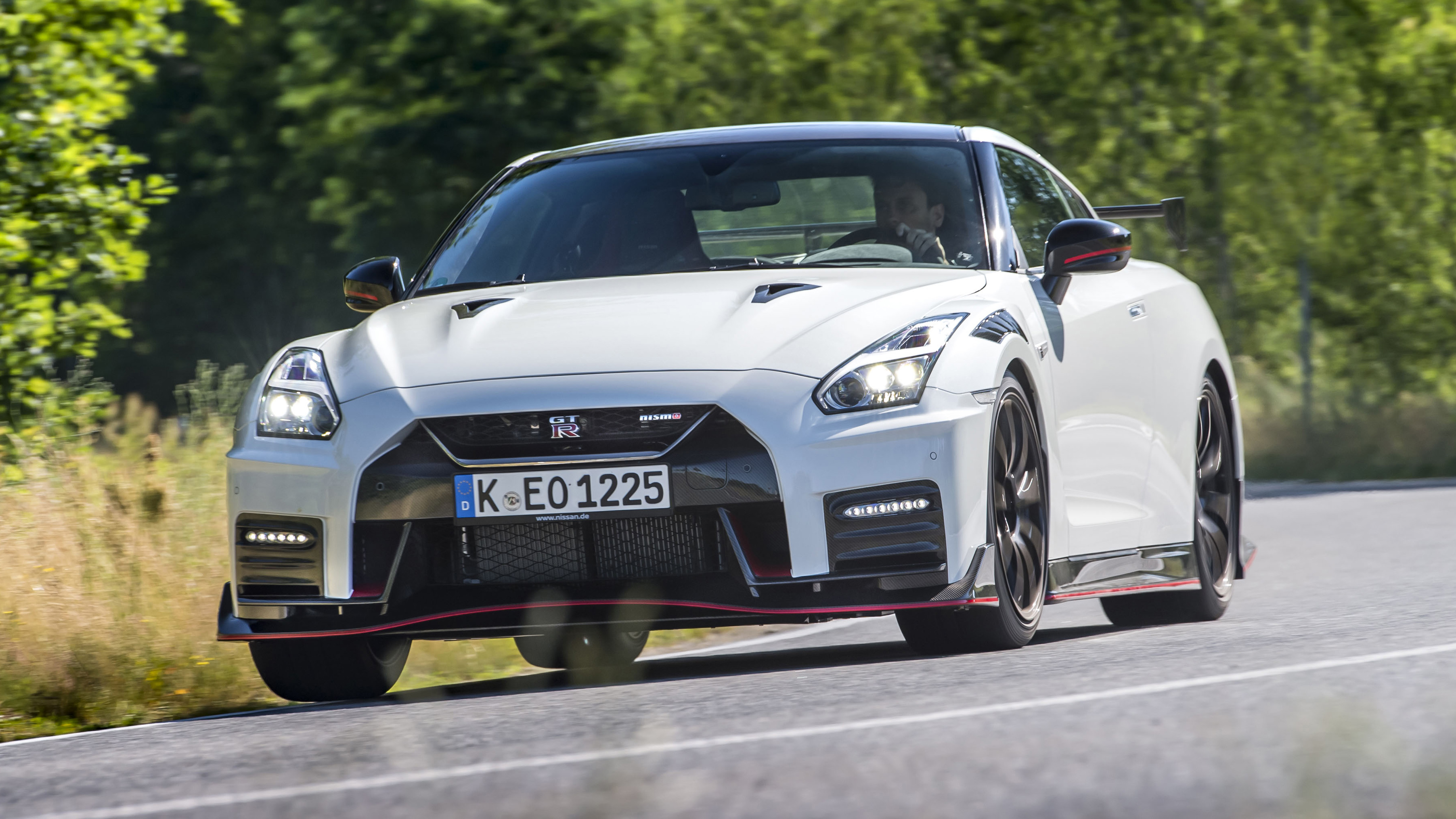 my20_gt-r_nismo_germany_28.jpg