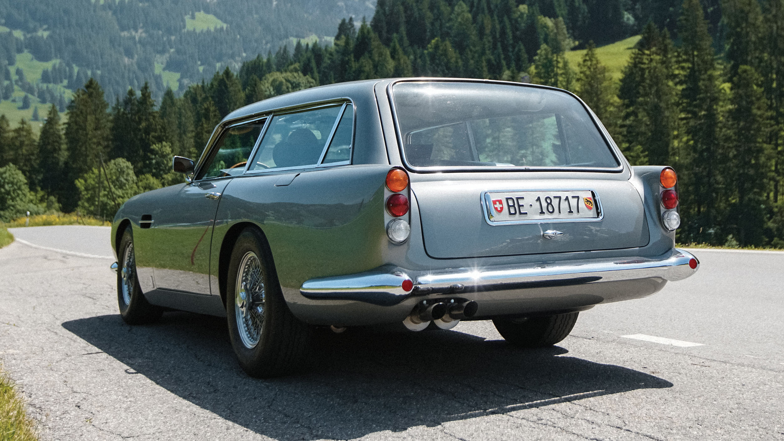 1965-aston-martin-db5-shooting-brake-by-radford_1.jpg