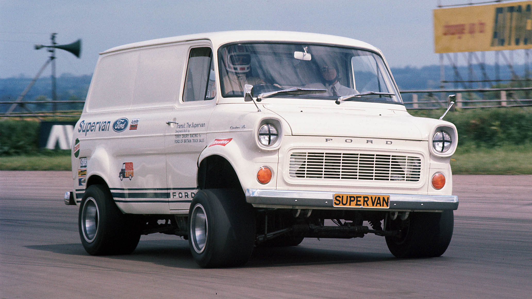 1971-supervan_-_1.jpg