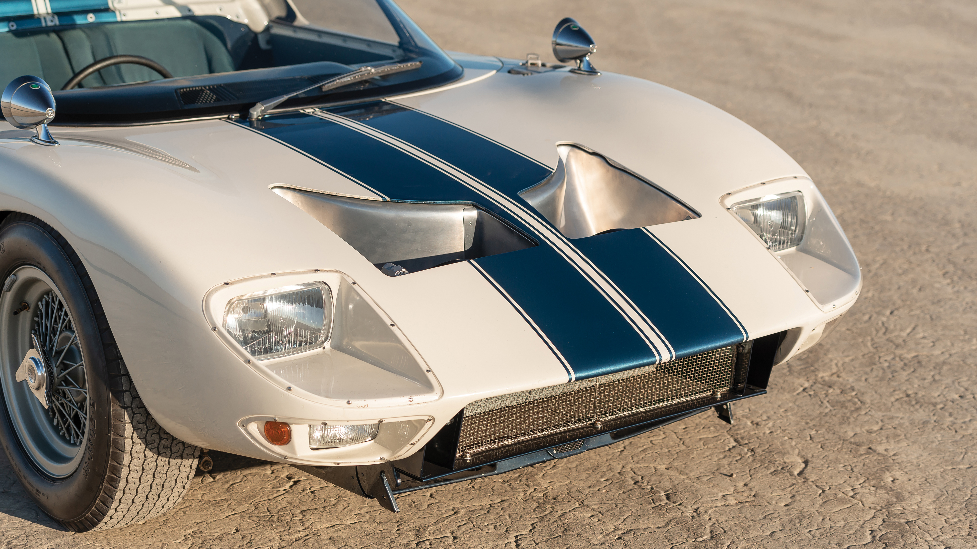 1965-ford-gt40-roadster-prototype-_6.jpg
