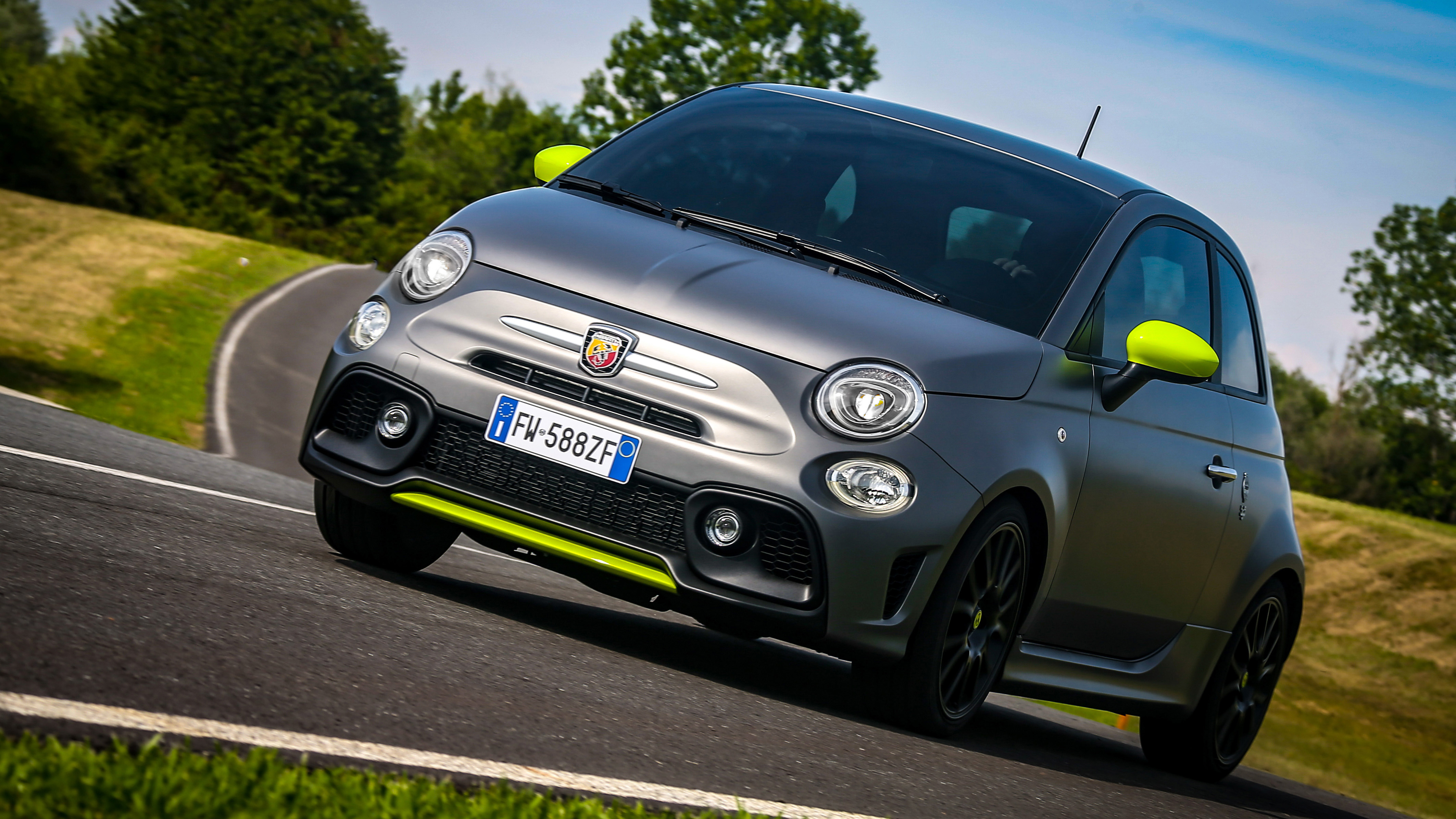 1793100_190911_abarth_595-pista_18.jpg