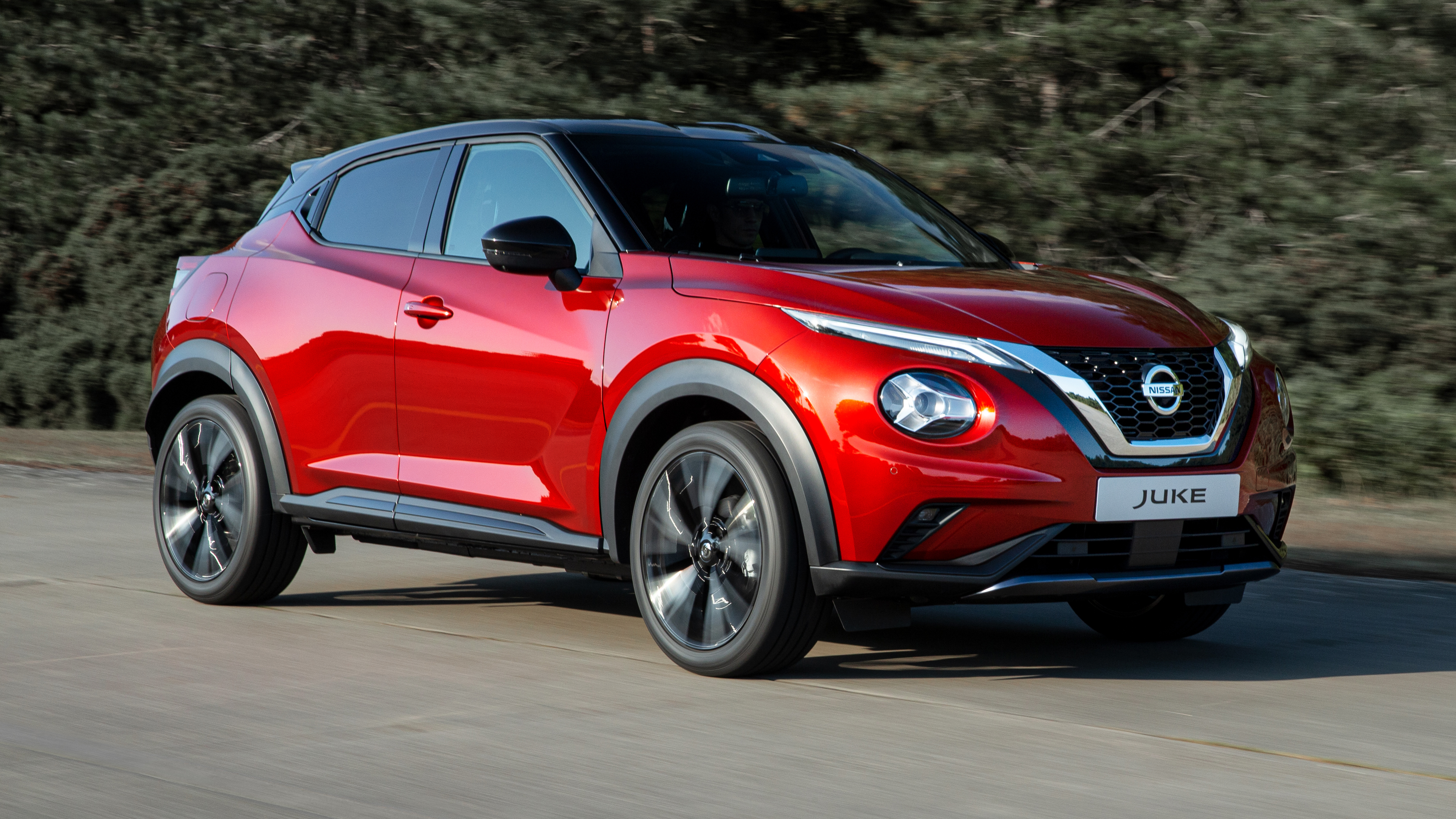 sep._3_-_6pm_cet_-_new_nissan_juke_unveil_dynamic_outdoor_-_3.jpg