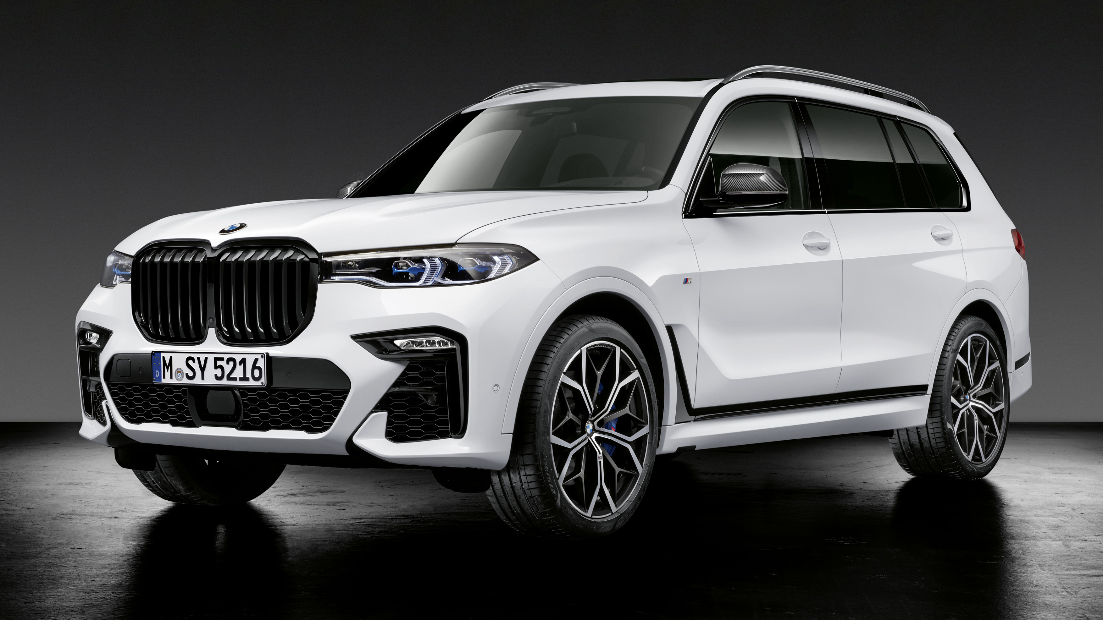 p90369204_highres_bmw-x7-m-performance.jpg