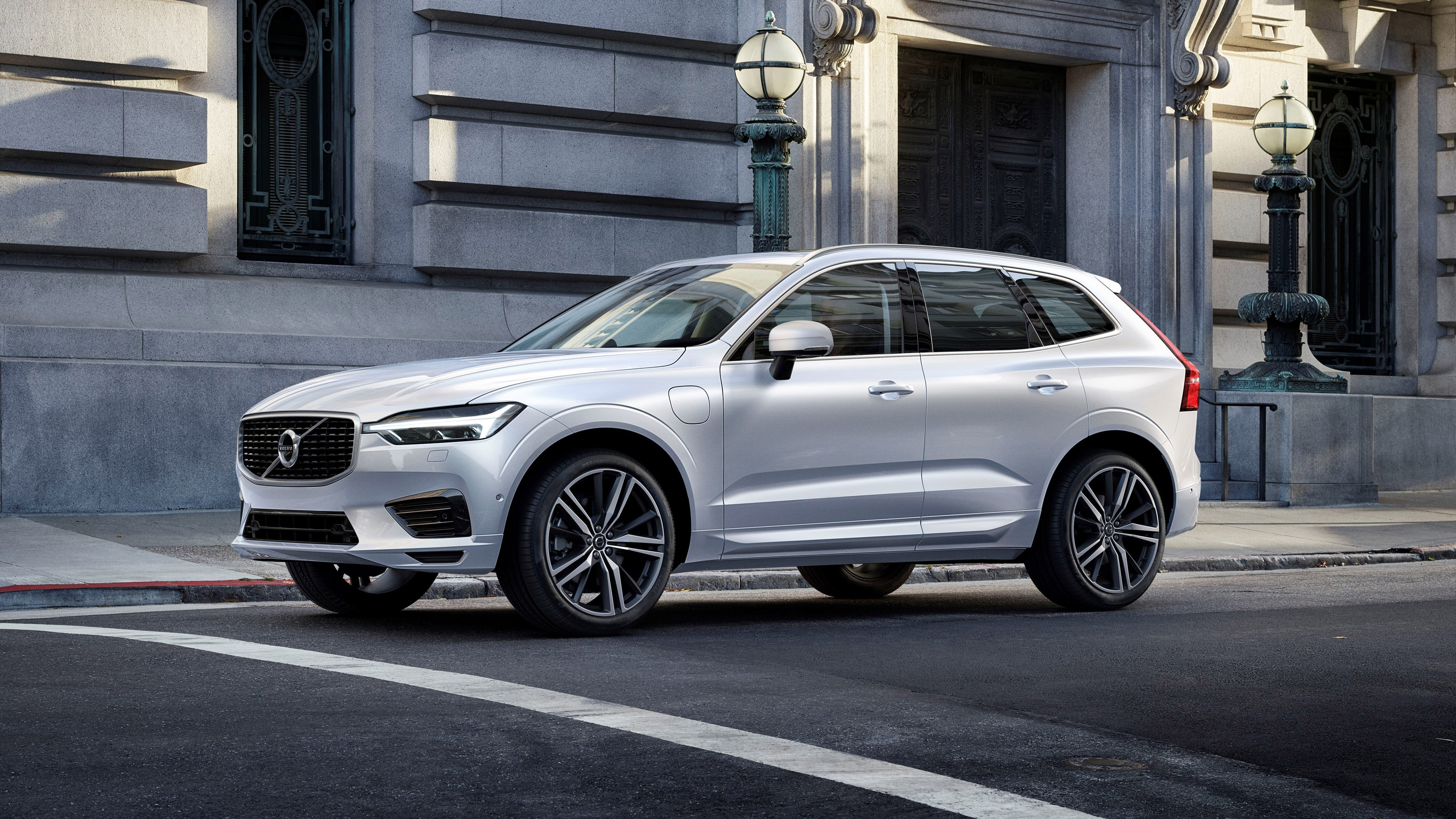 205075_the_new_volvo_xc60.jpg