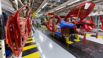 nissan_juke_production_-_final_assembly_2.jpg