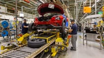 nissan_juke_production_-_final_assembly_7.jpg