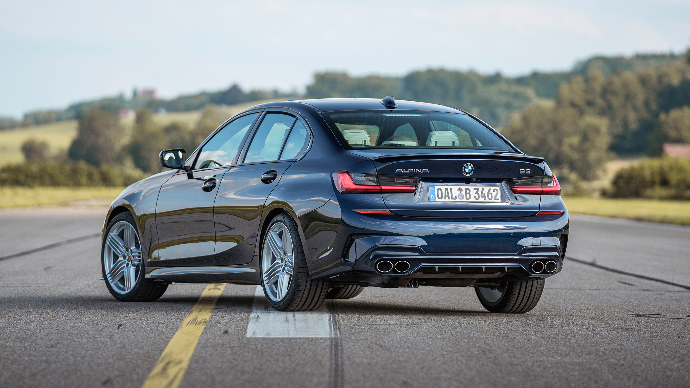 2019_10_bmw_alpina_b3_g20_rgb_01.jpg