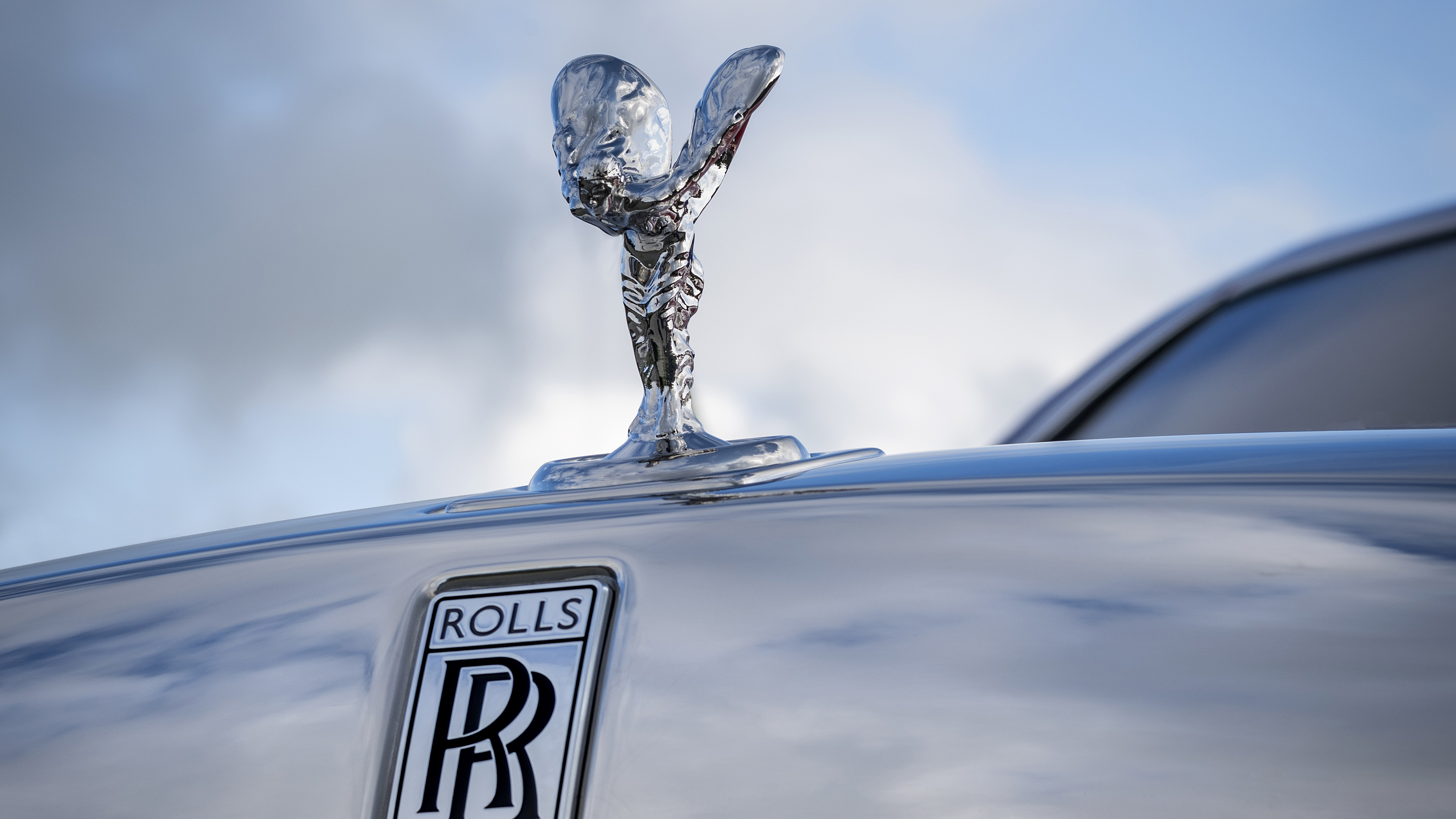 p90378213_highres_rolls-royce-reveals-1.jpg