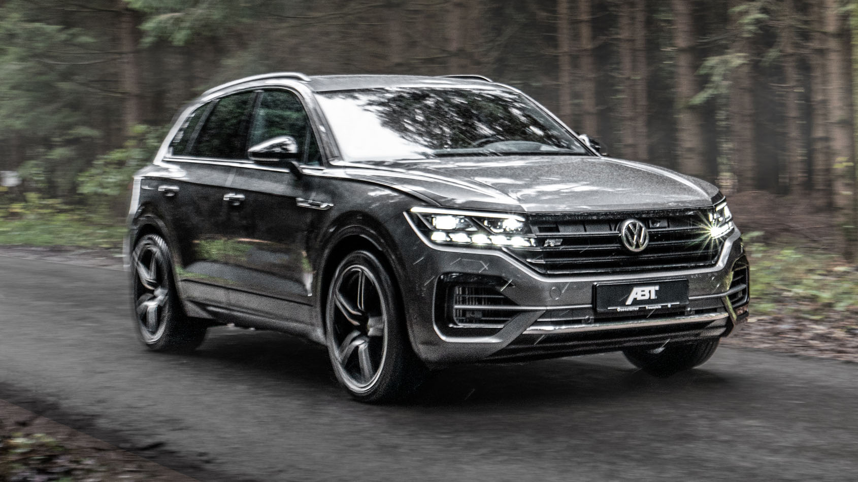 vw_touareg_grey_fr22-9.jpg