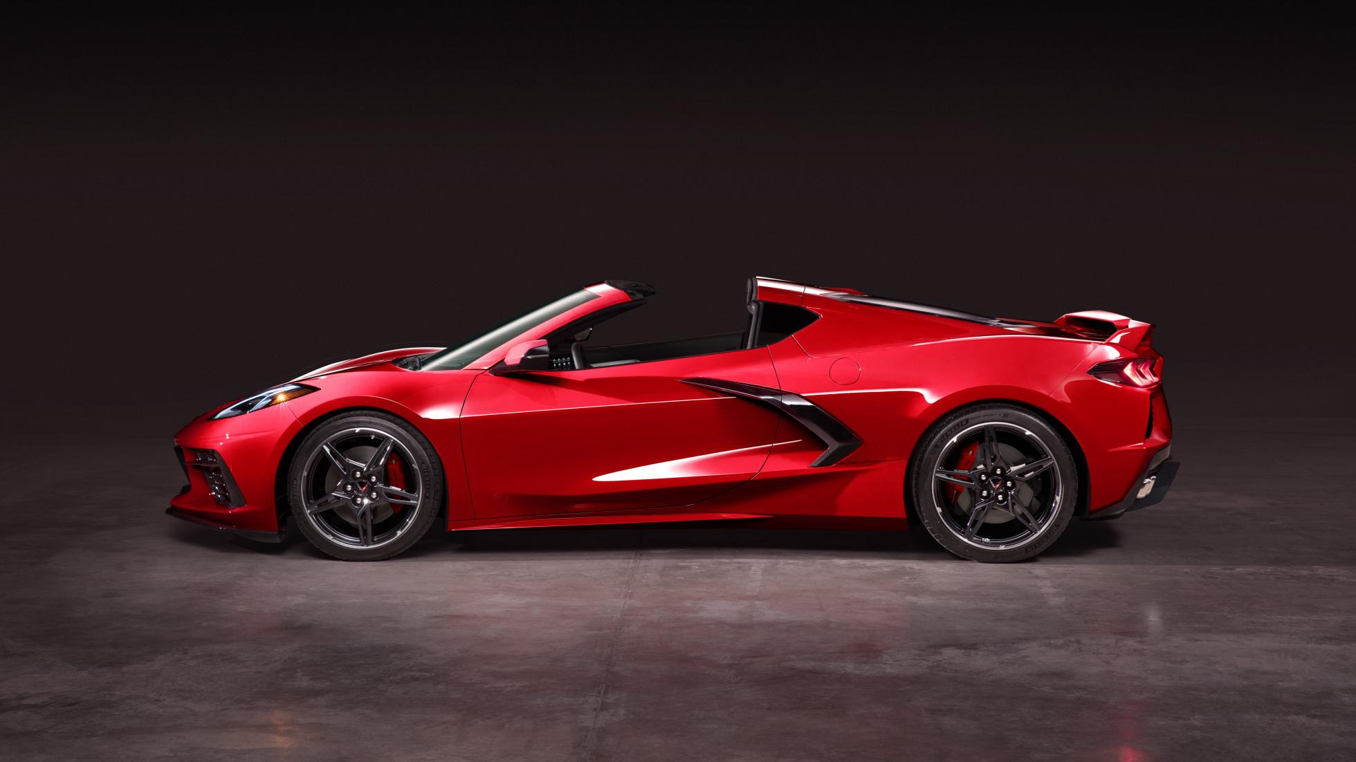 2020-chevrolet-corvette-stingray-042.jpg