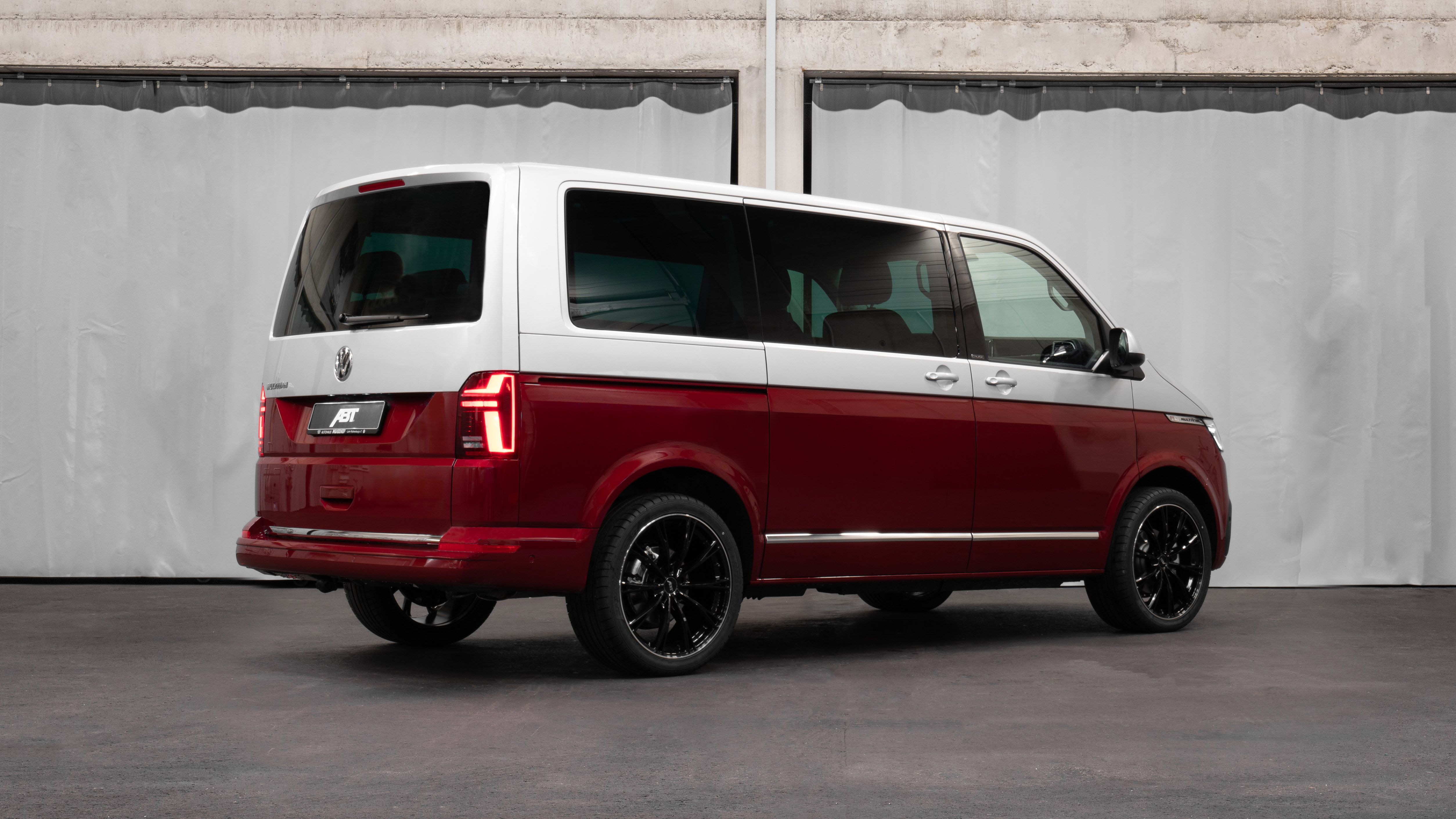 abt_vw_t6_3_gr20_rear_diagonally.jpg