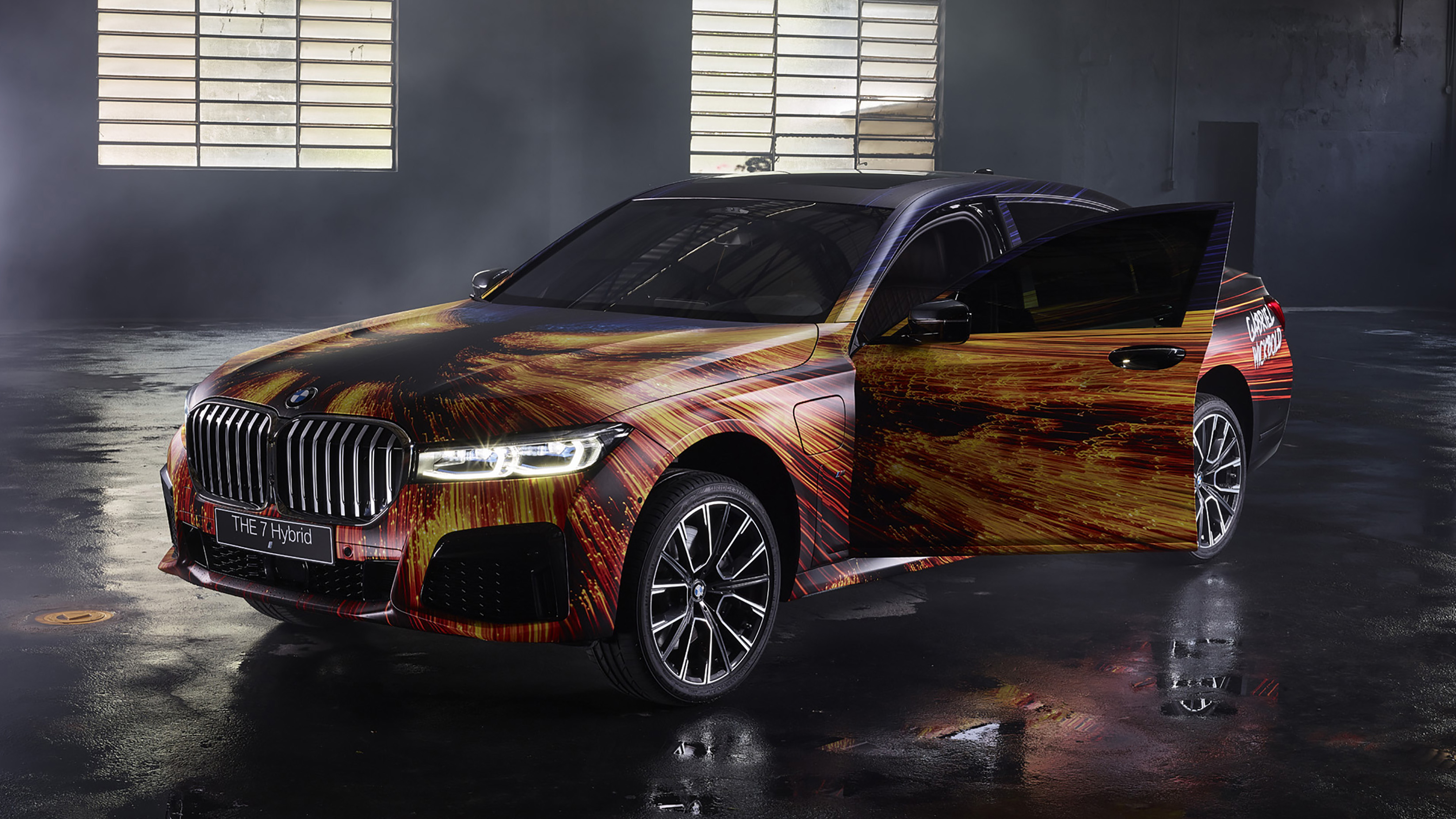 p90379969_highres_bmw-7-series-and-gab.jpg