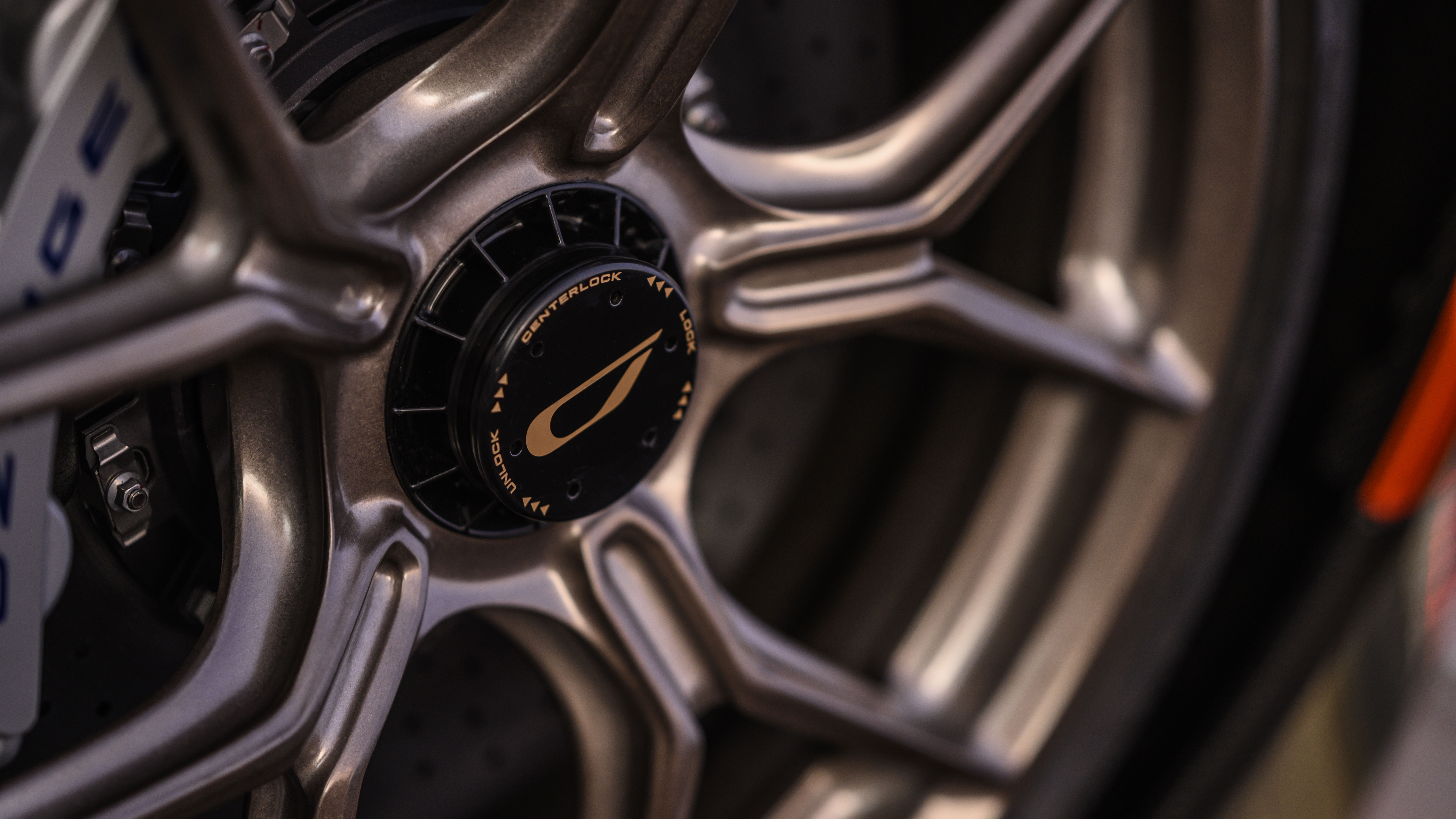 czinger_teases_21cs_wheel.jpg