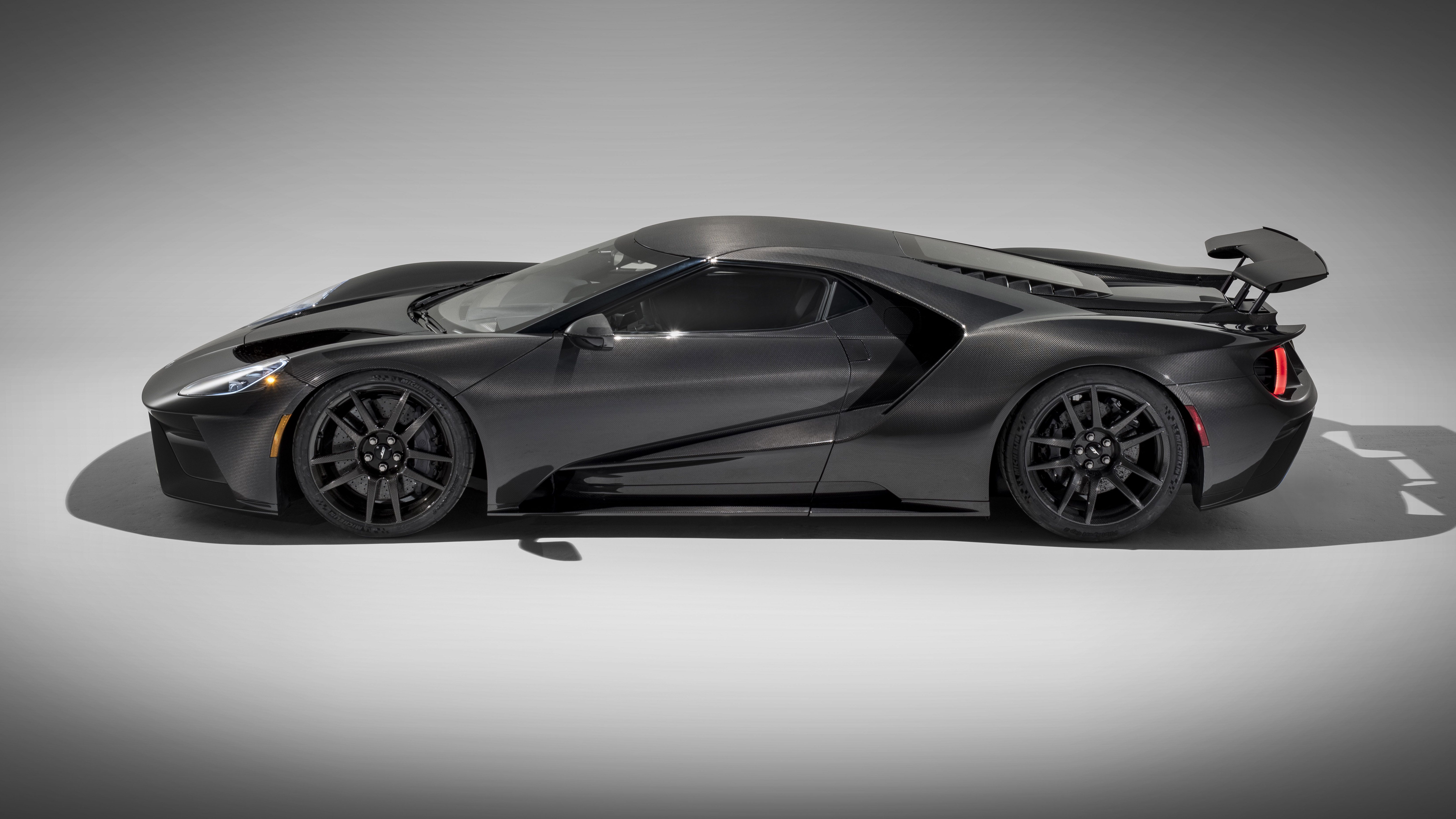 liquidcarbonfordgt_08.jpg