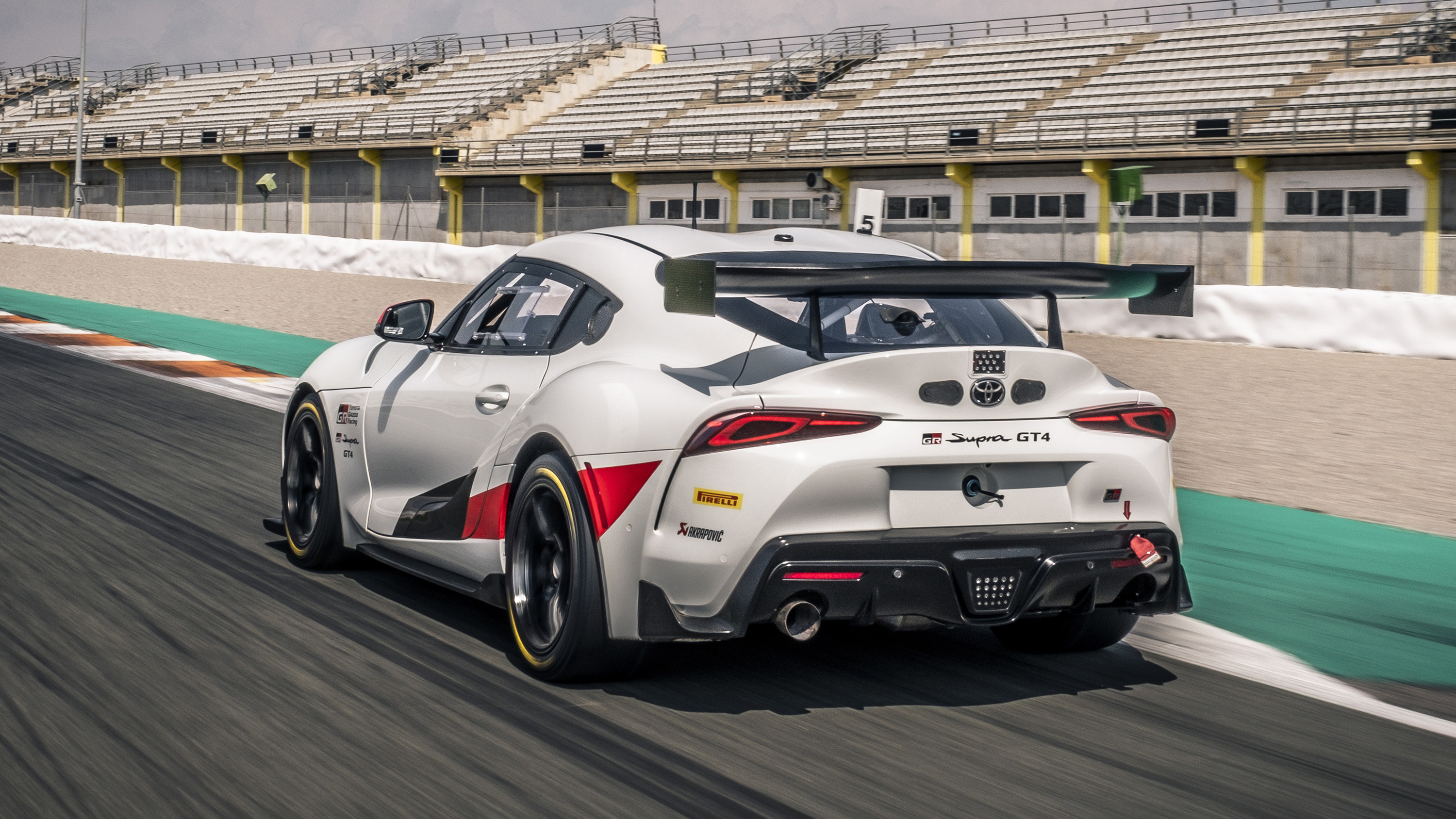 gr_supra_gt4_4.jpg