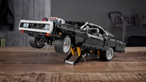 42111_technic_lifestyle_envr_03.jpg