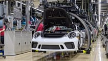 2019-porsche-911-speedster-heritage-design-_52.jpg