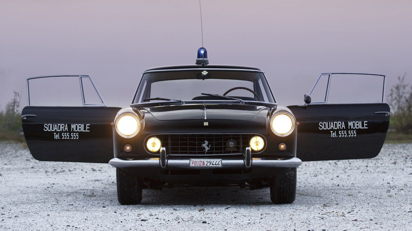 1962_ferrari_250_gte_polizia_by_tom_gidden_for_girardo_and_co._5.jpg