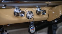 icon_ford_70_reformer_dash_switches_dtl_img_9945.jpg