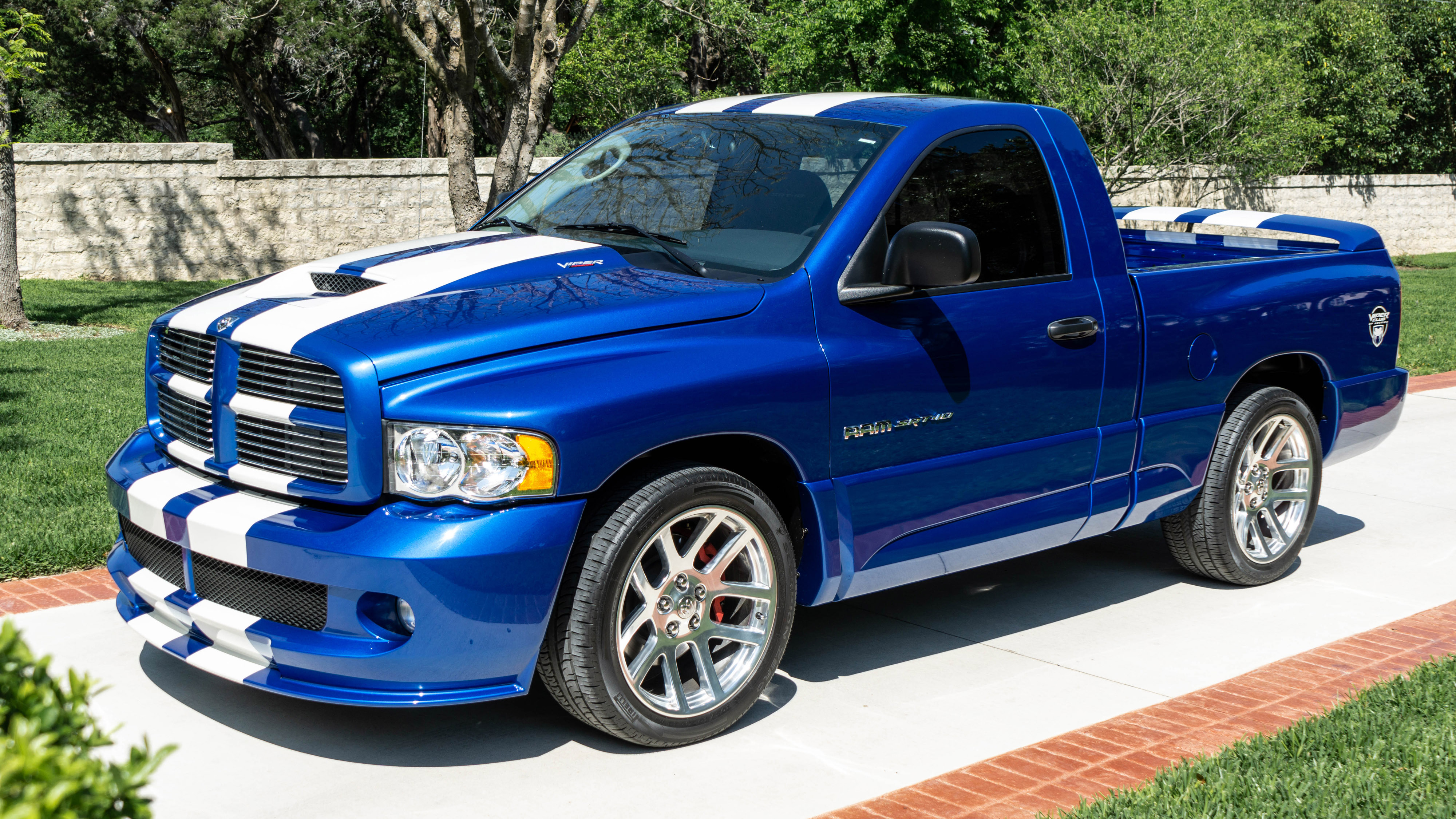 2004-dodge-ram-srt-10-vca-edition-_0.jpg