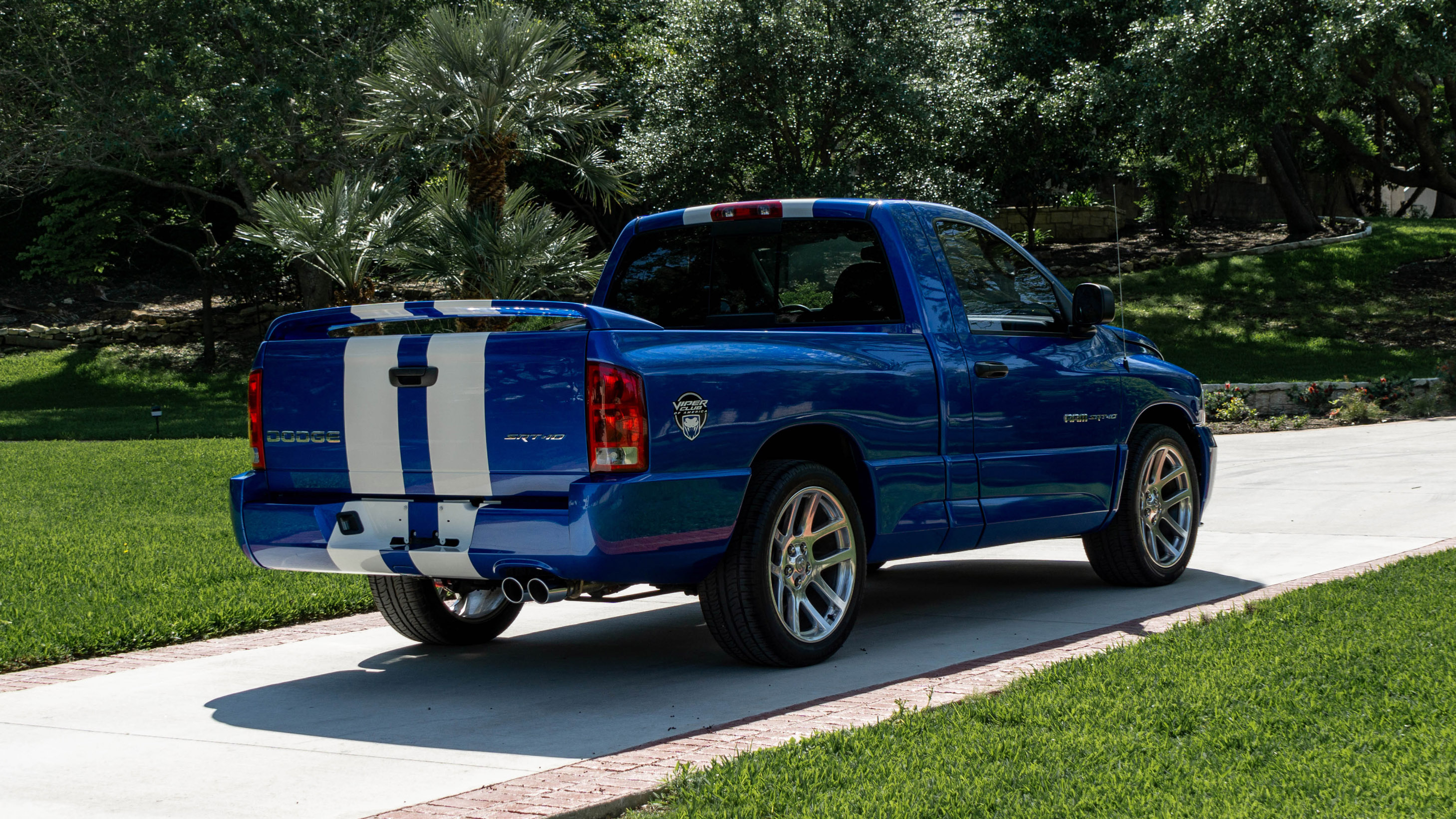 2004-dodge-ram-srt-10-vca-edition-_1.jpg