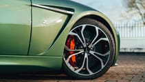 bell_sport_classic_aston_martin_zagato-47.jpg